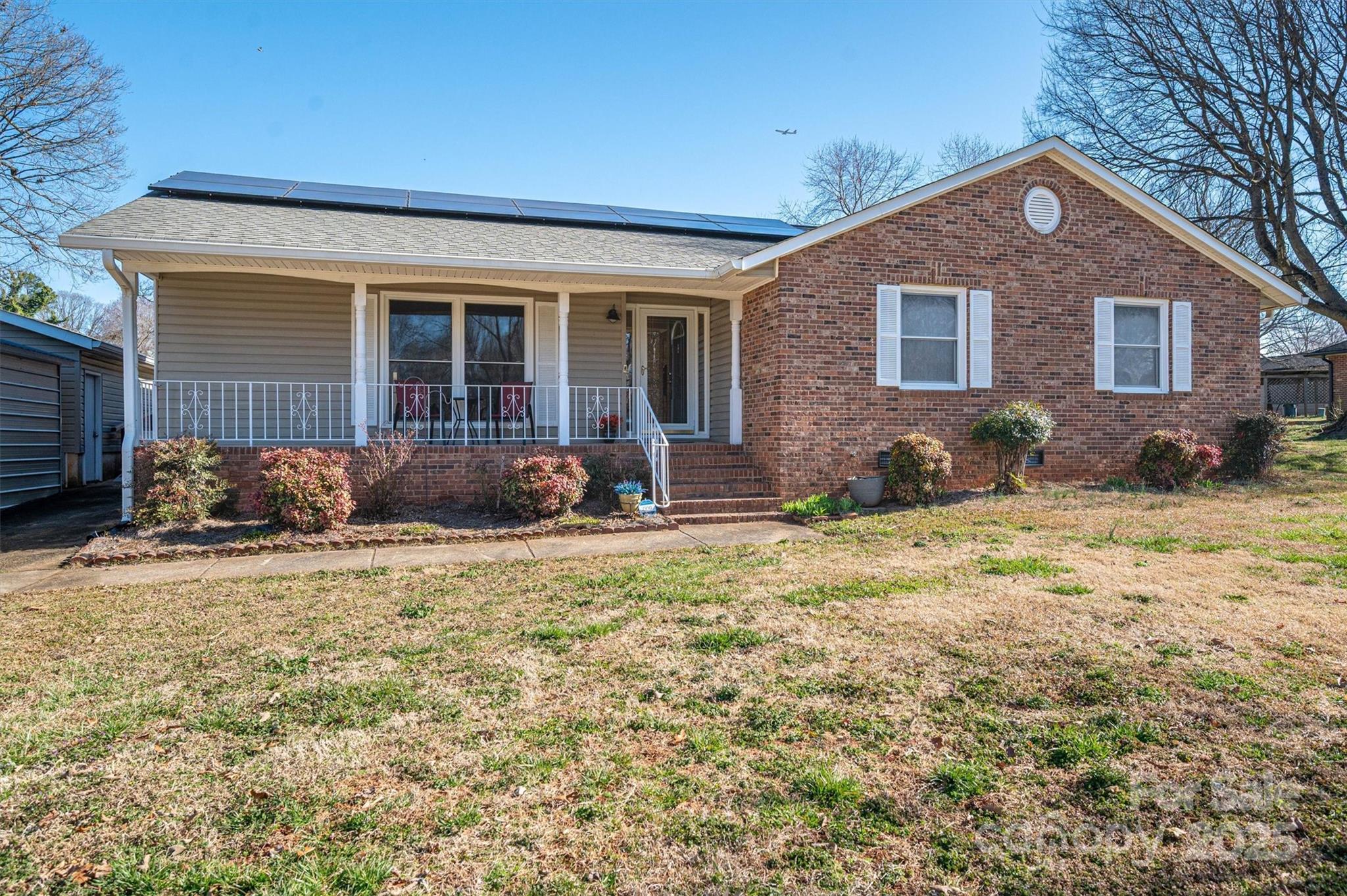 9026 Longview Drive Property Photo