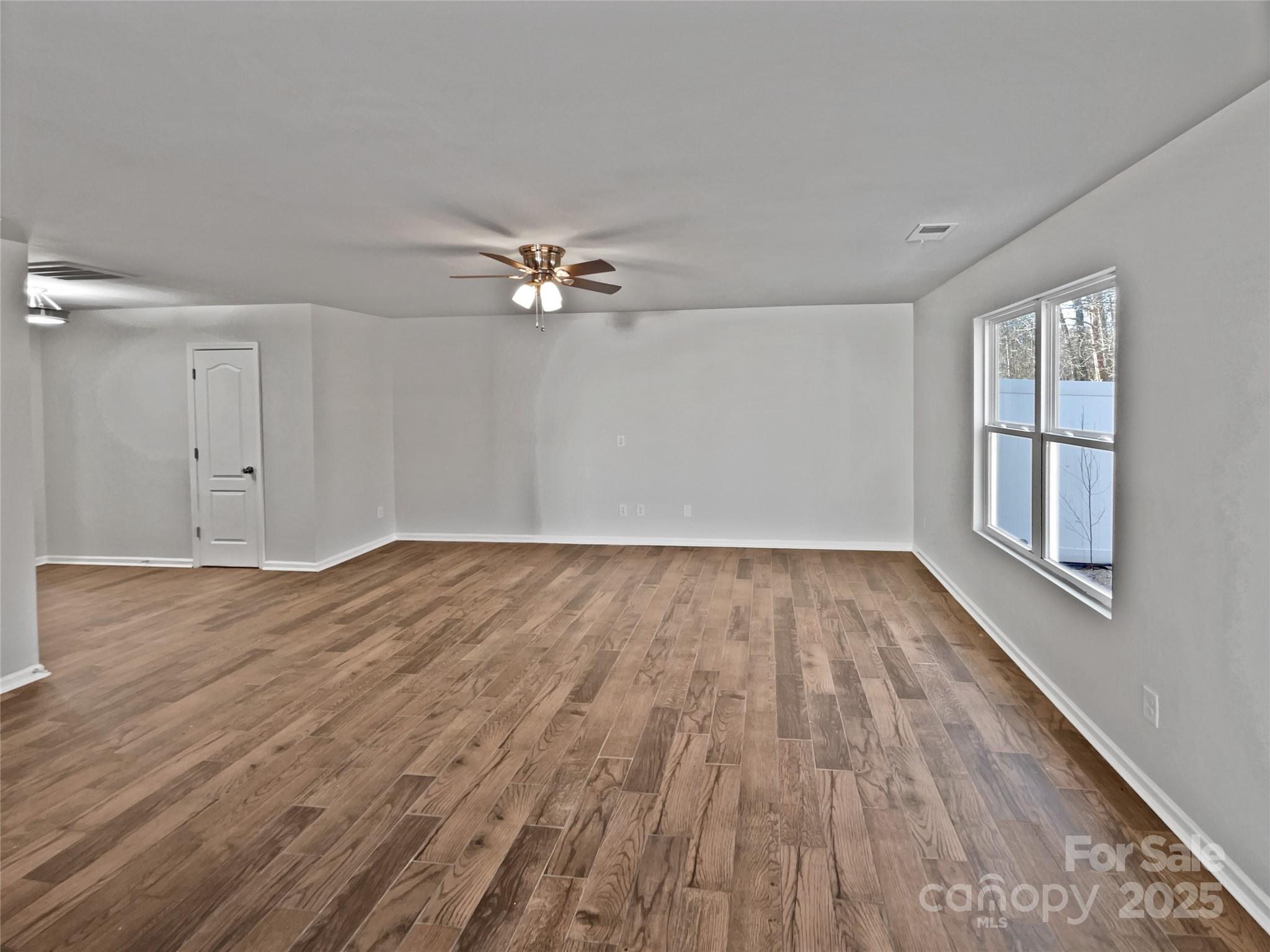 121 Woodbridge Circle Property Photo 13