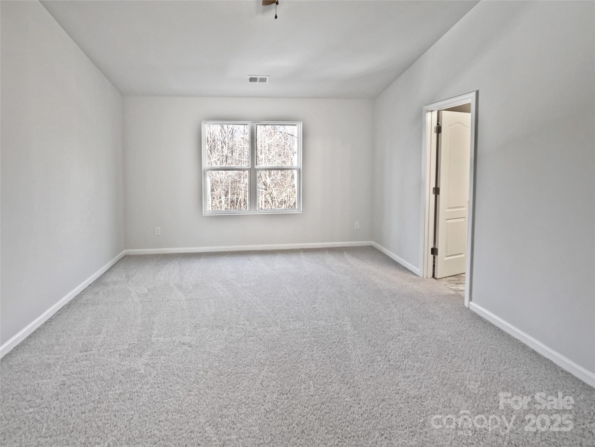 121 Woodbridge Circle Property Photo 19