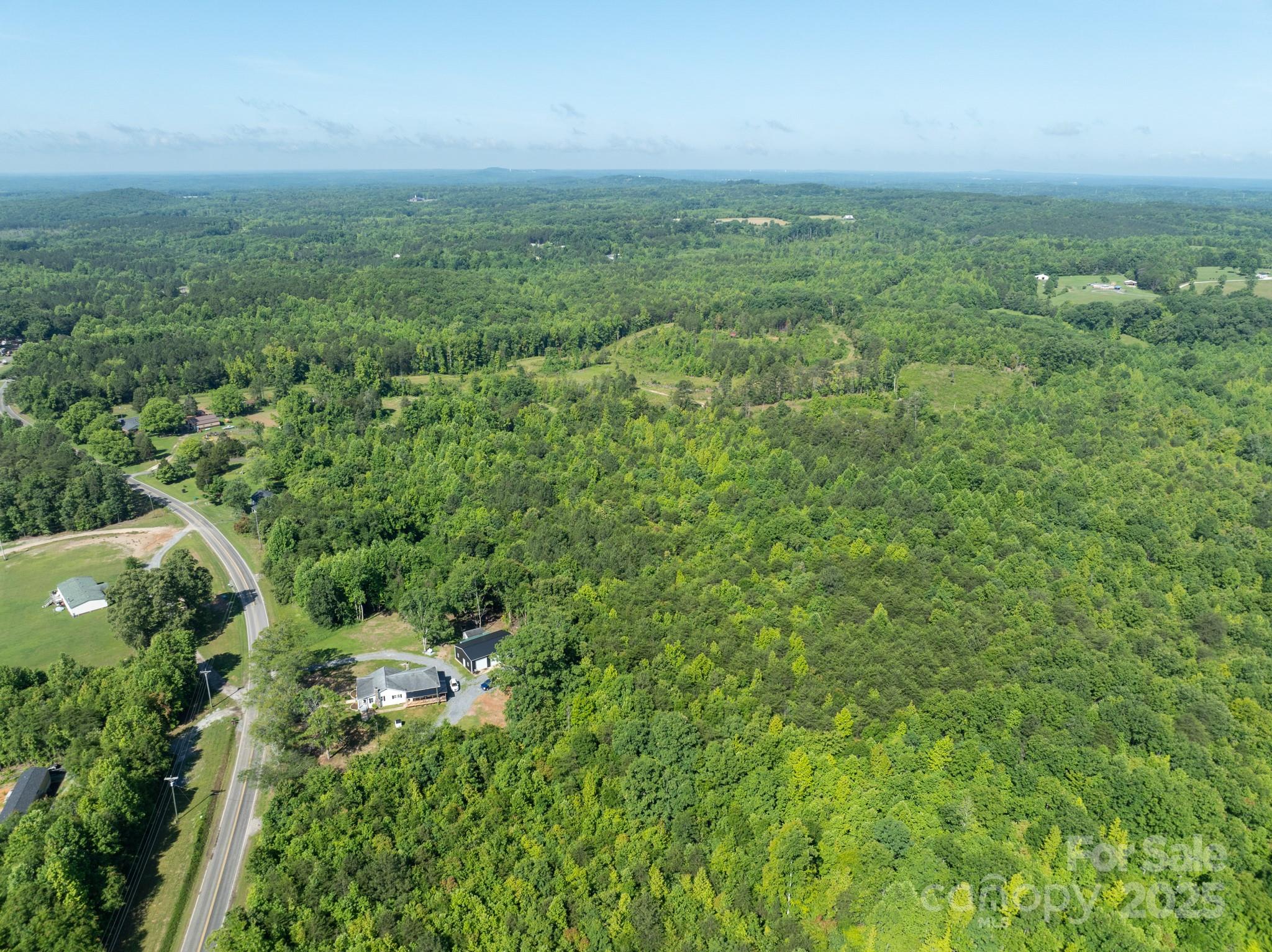 153 Hopewell Valley Lane Property Photo 3