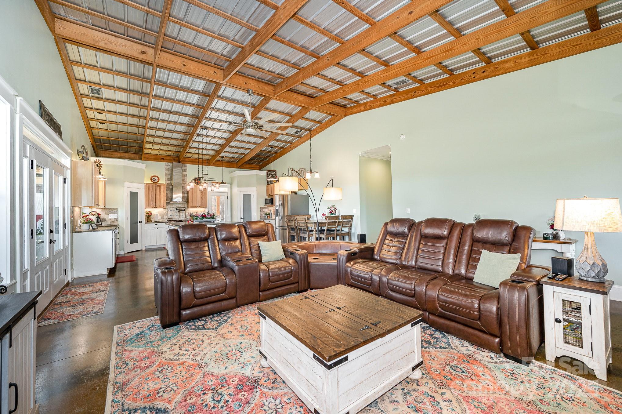 223 Scottish Drive Property Photo 7