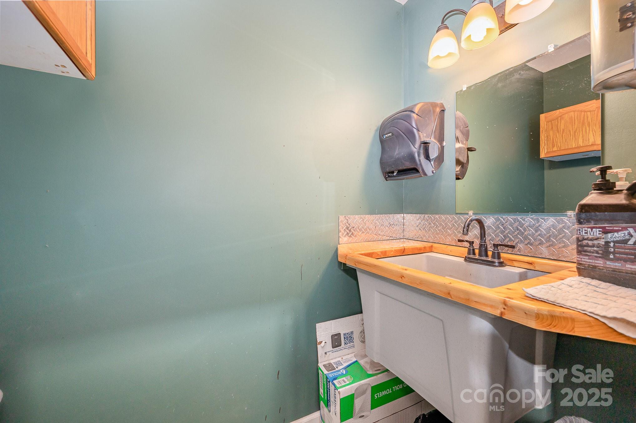 223 Scottish Drive Property Photo 32