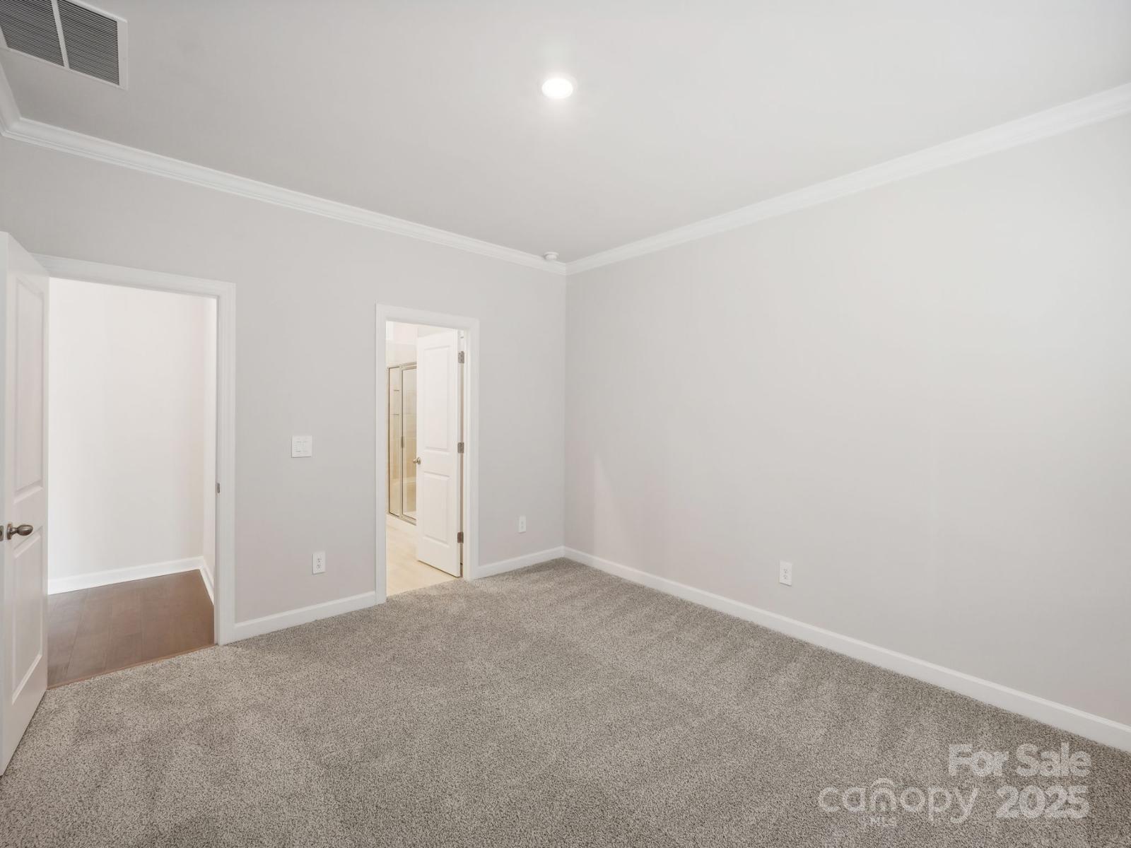1422 Windy Park Drive Property Photo 10