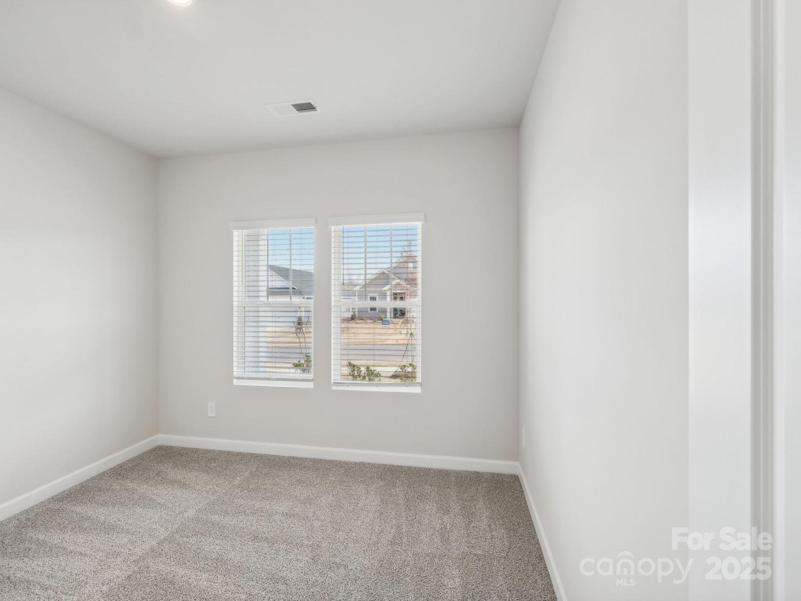 1422 Windy Park Drive Property Photo 12