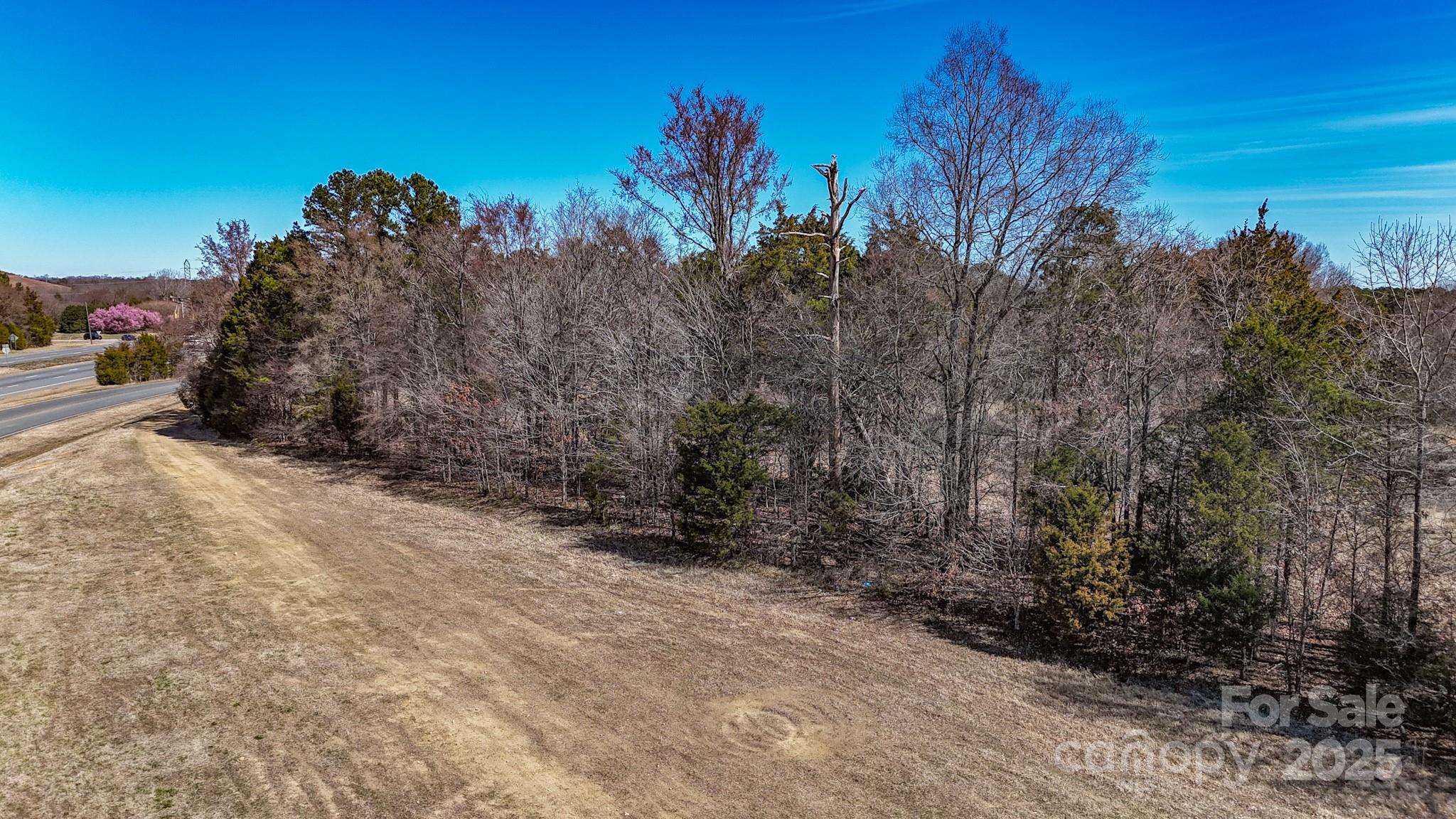 10800 N Tryon Street Property Photo 4