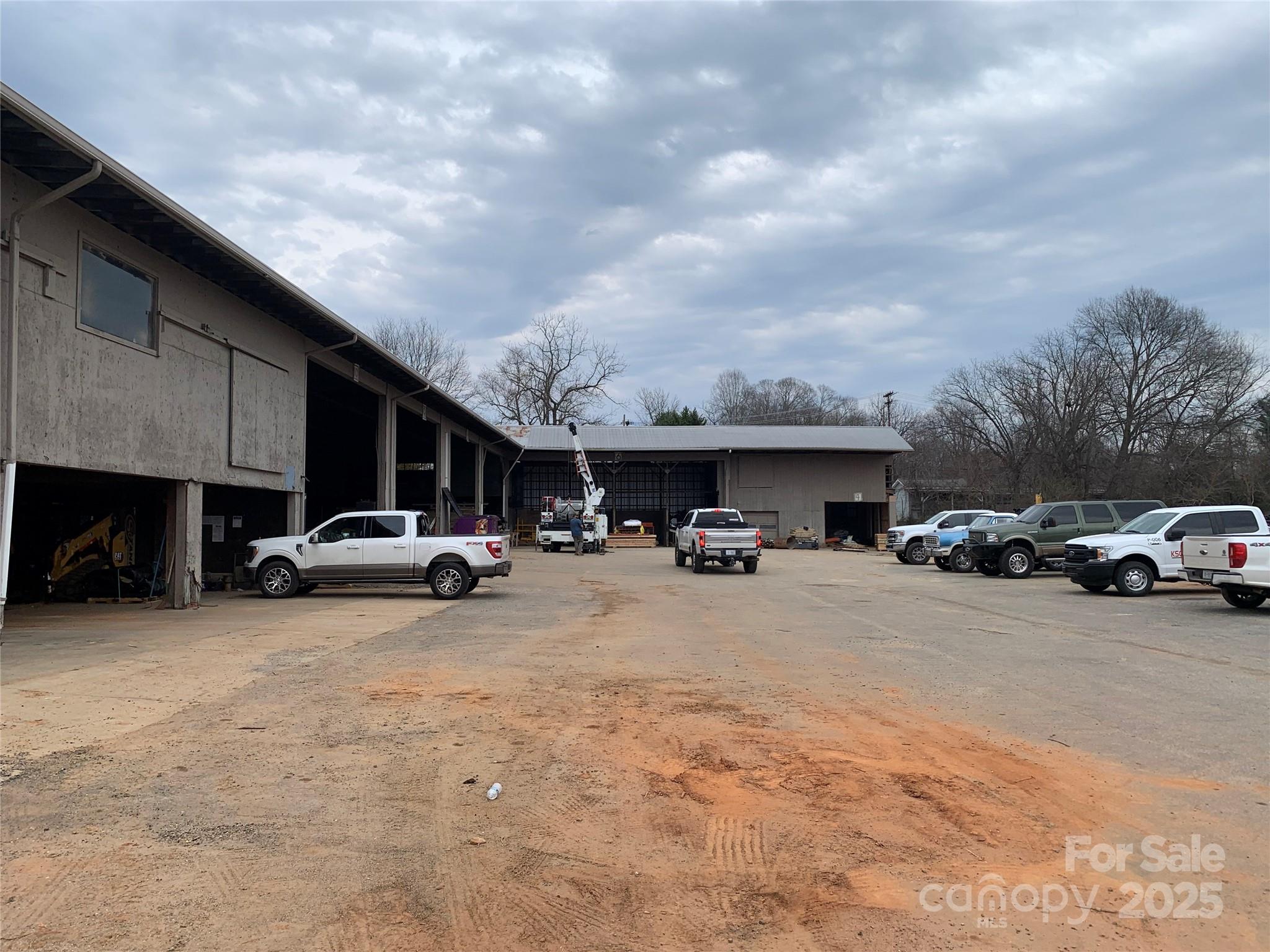 4860 S Depot Street Property Photo 6