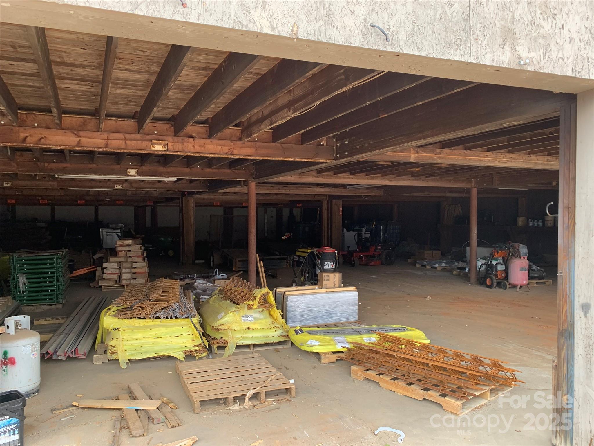 4860 S Depot Street Property Photo 7