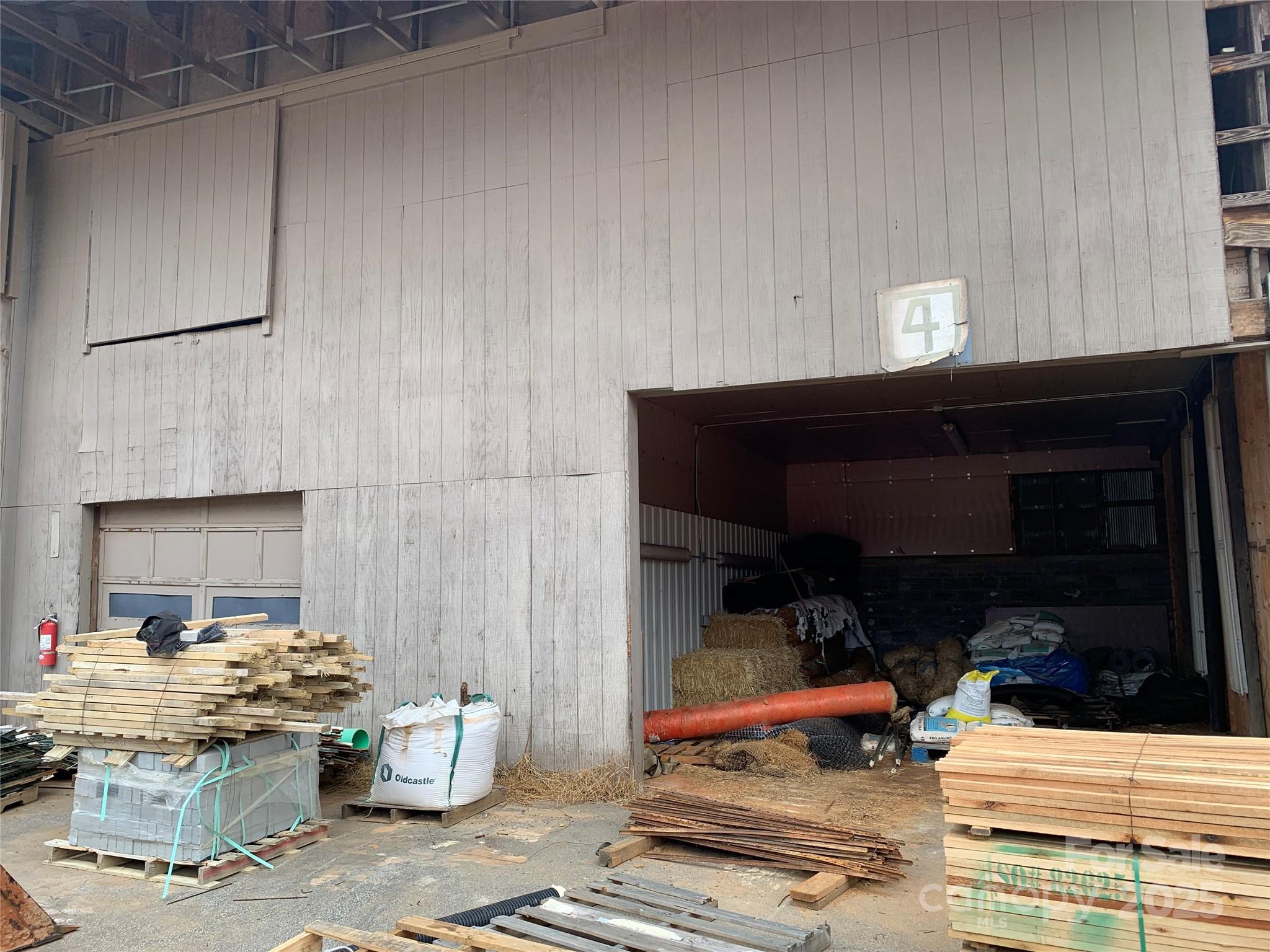 4860 S Depot Street Property Photo 15