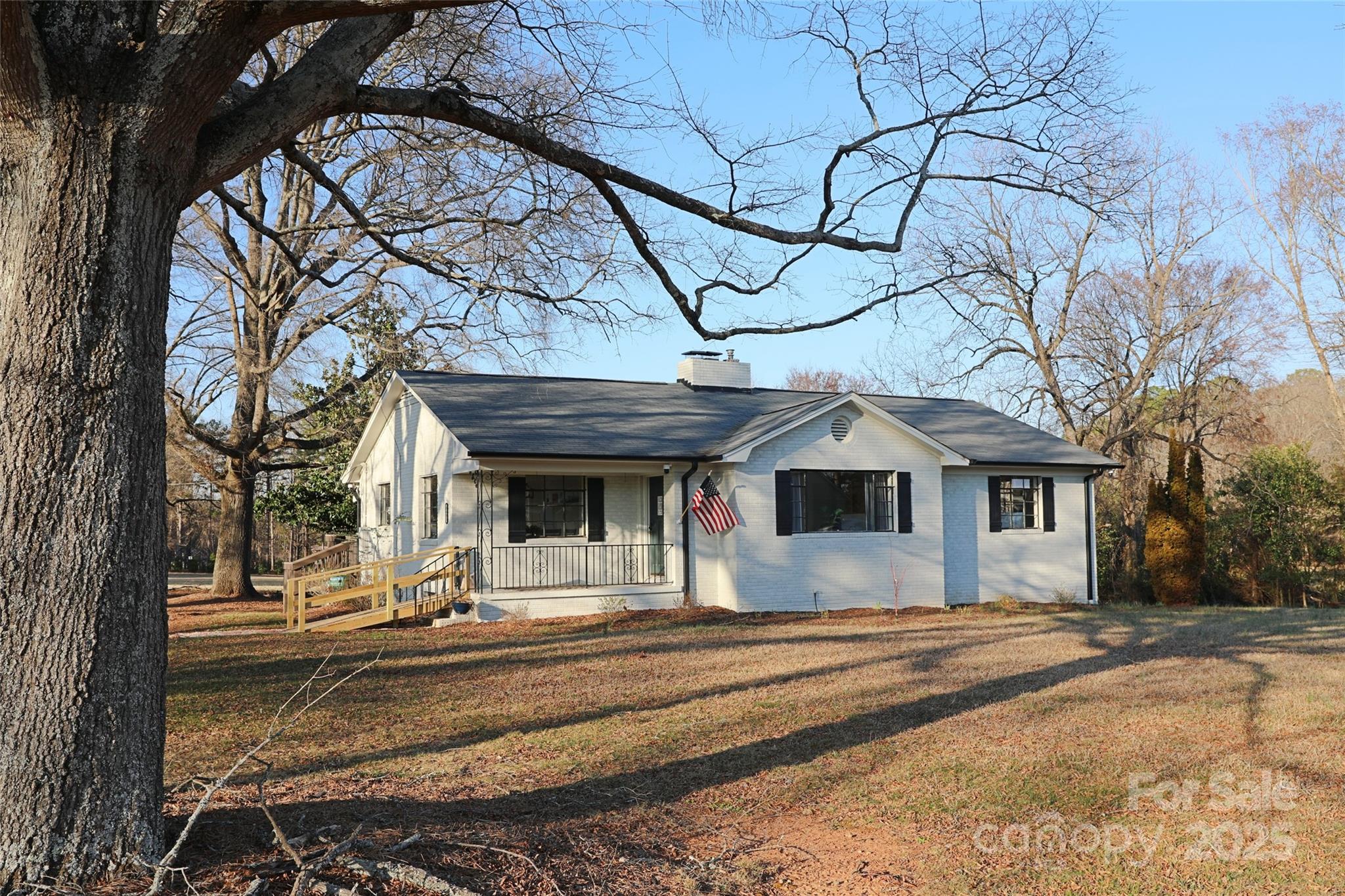 7830 Large Oak Lane Property Photo 2