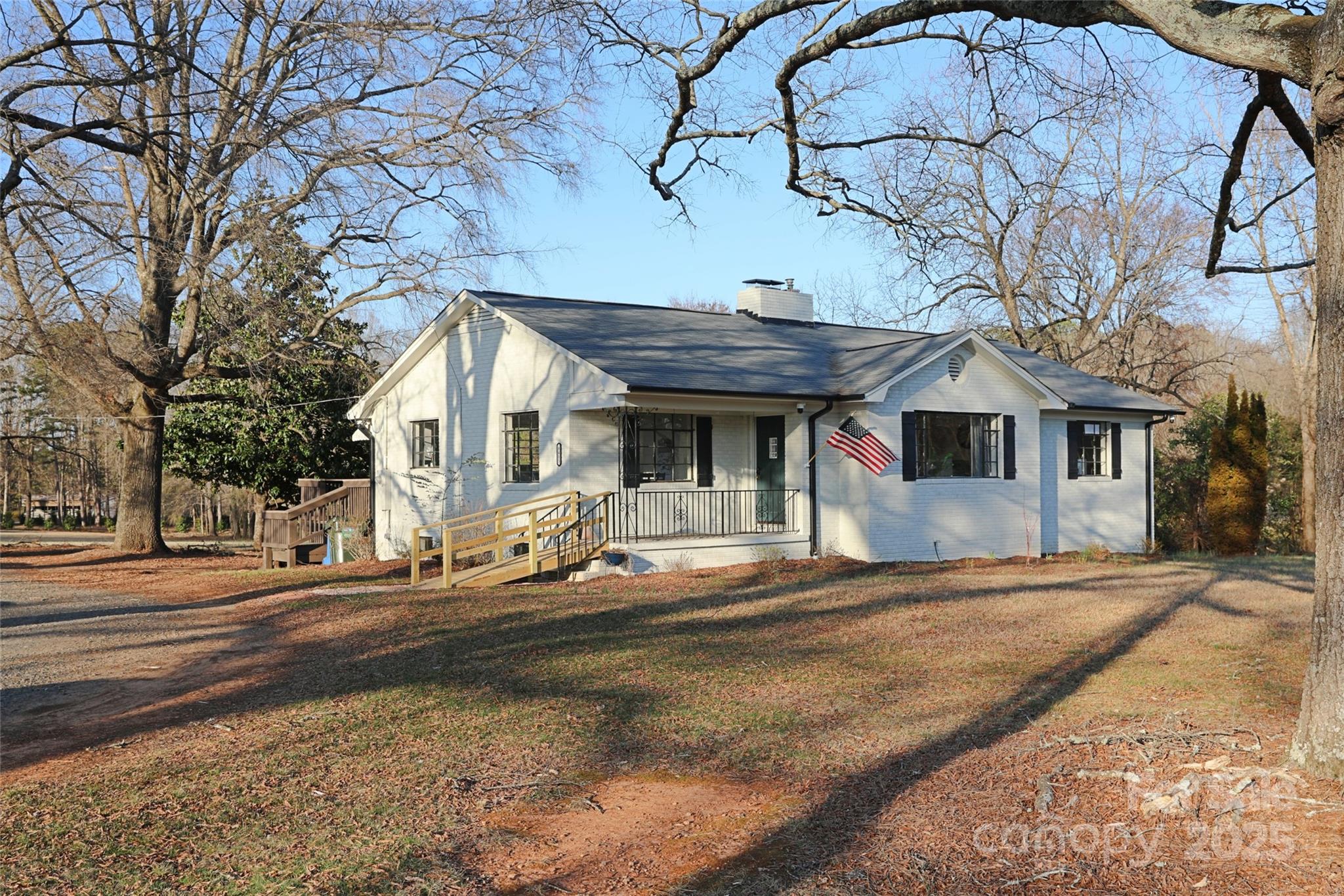 7830 Large Oak Lane Property Photo 3