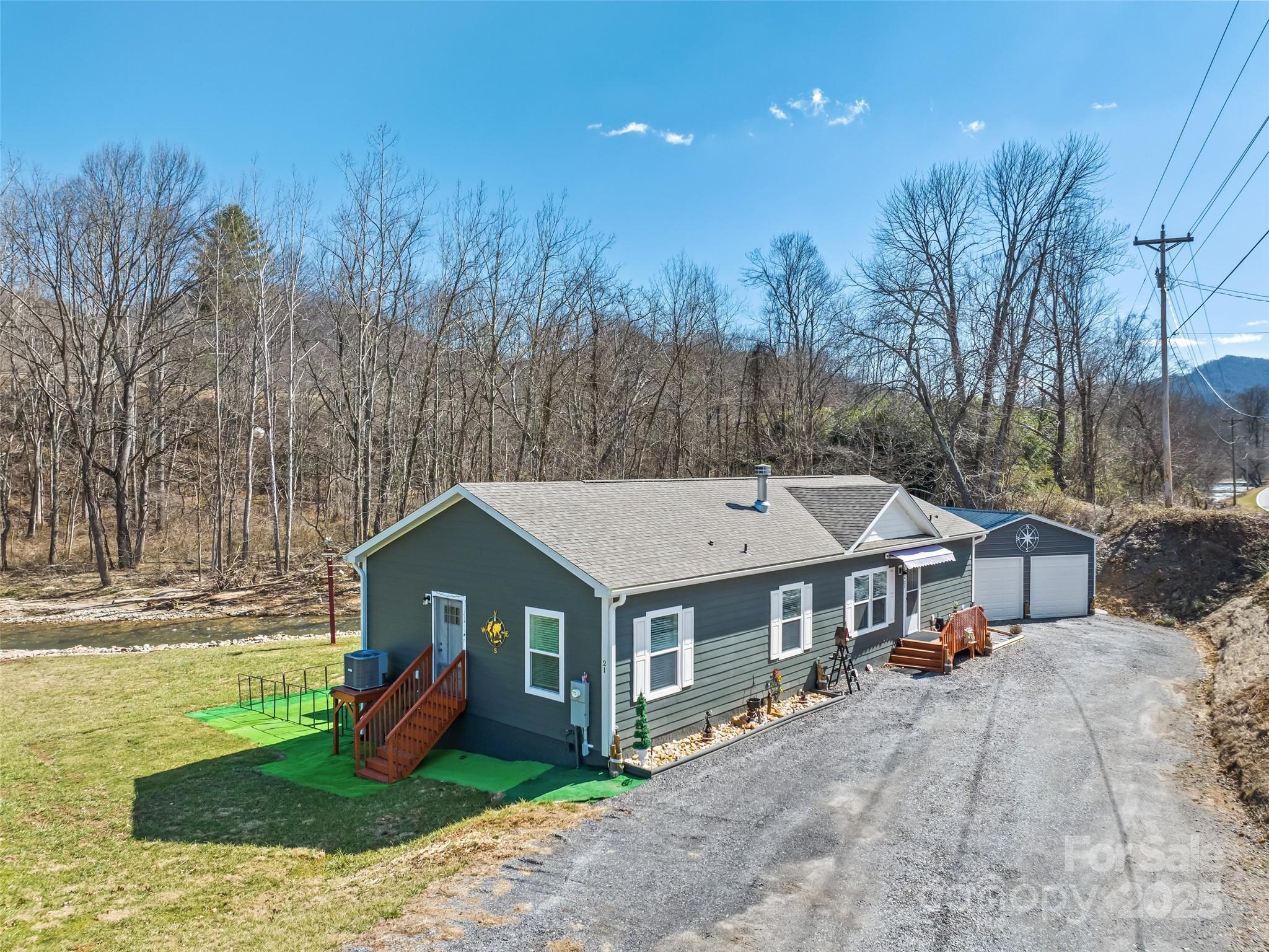 21 Swift Stream Lane Property Photo
