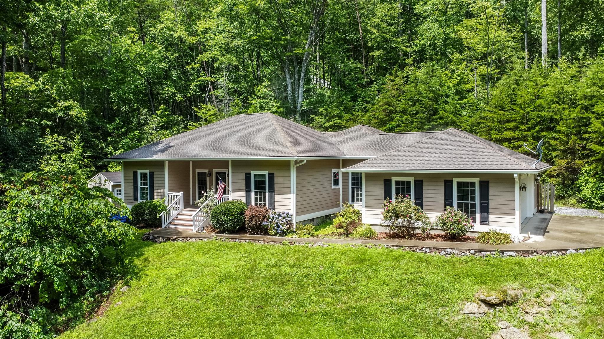 941 Wash Freeman Road Property Photo 1