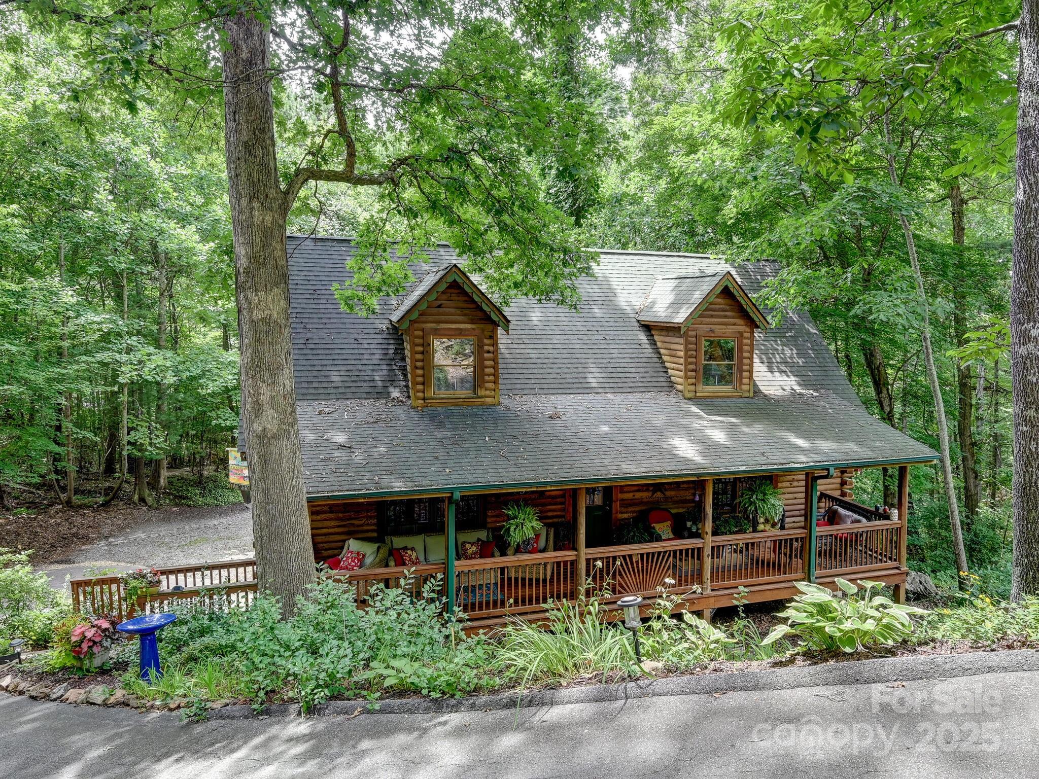 9 Azalea Terrace Property Photo