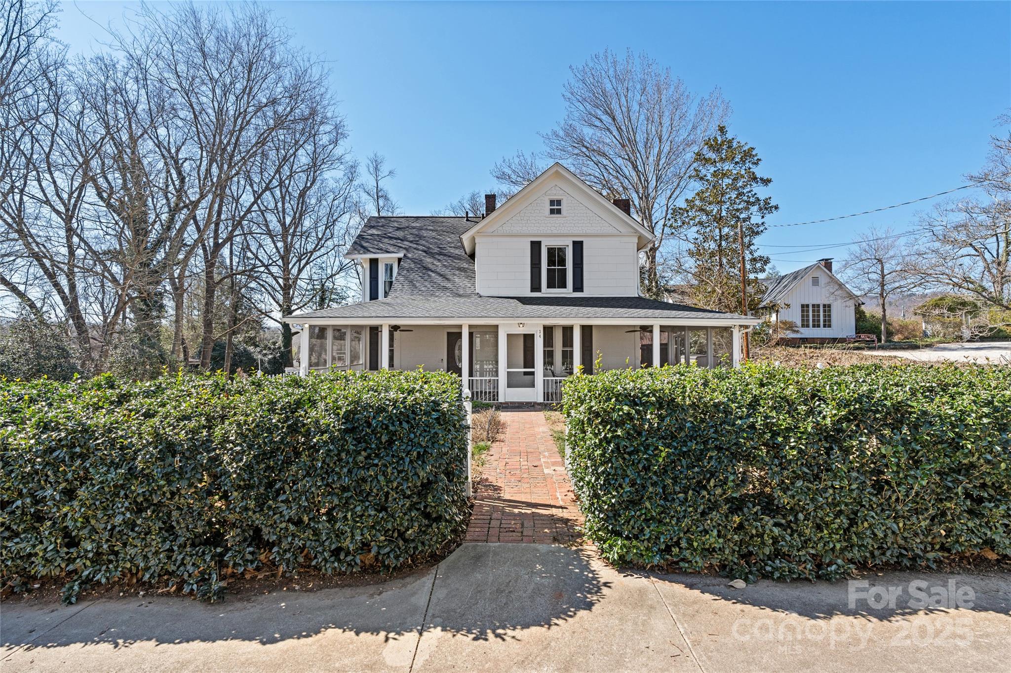 34 Broadway Avenue Property Photo
