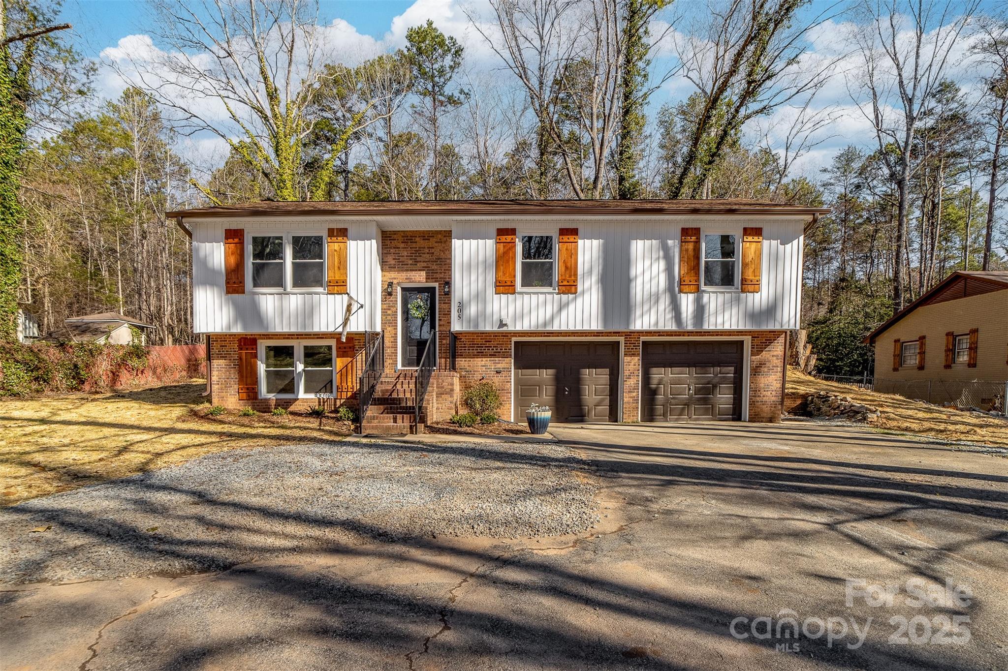 205 Redding Road Property Photo
