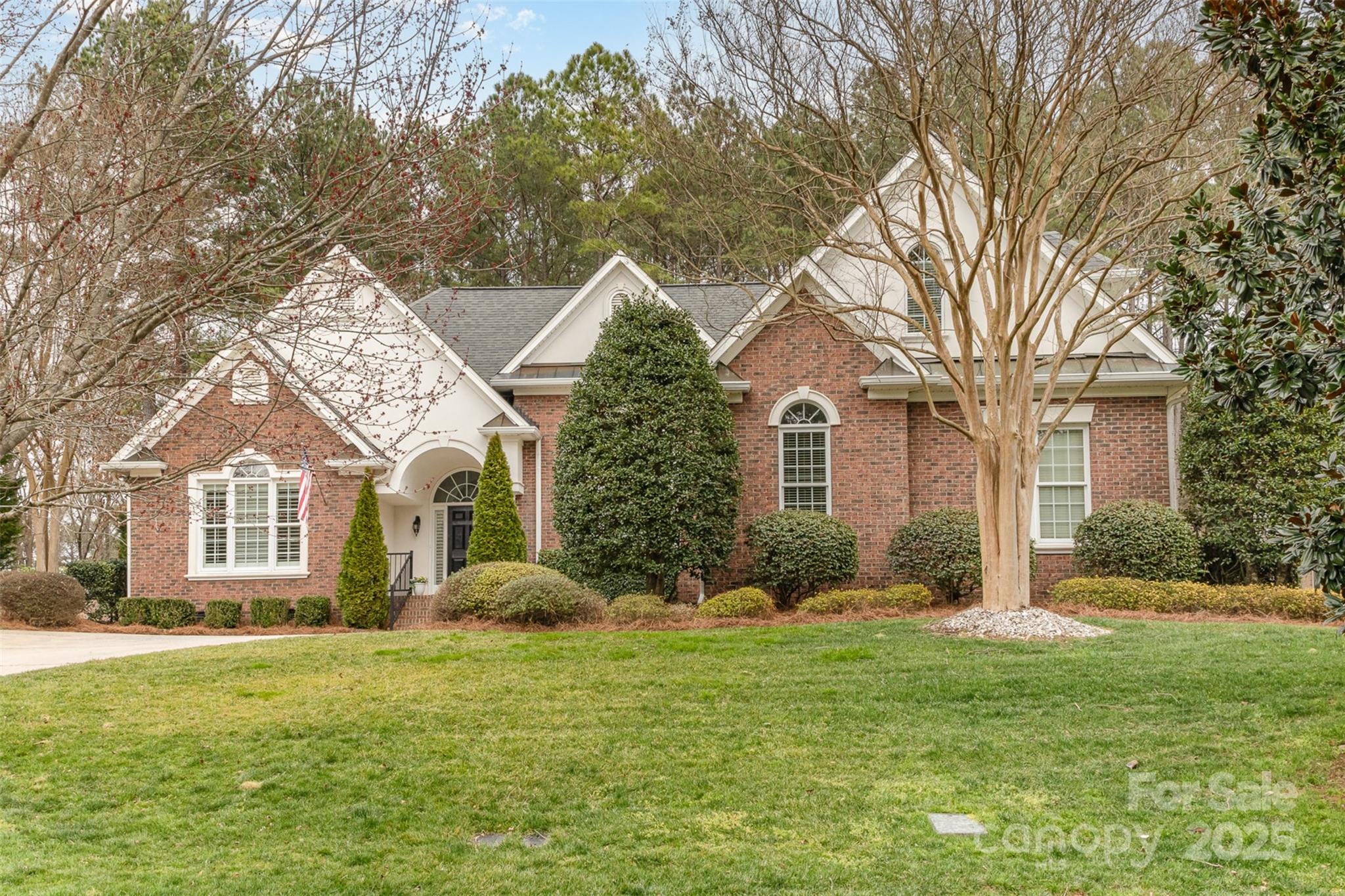 125 Whiterock Drive Property Photo