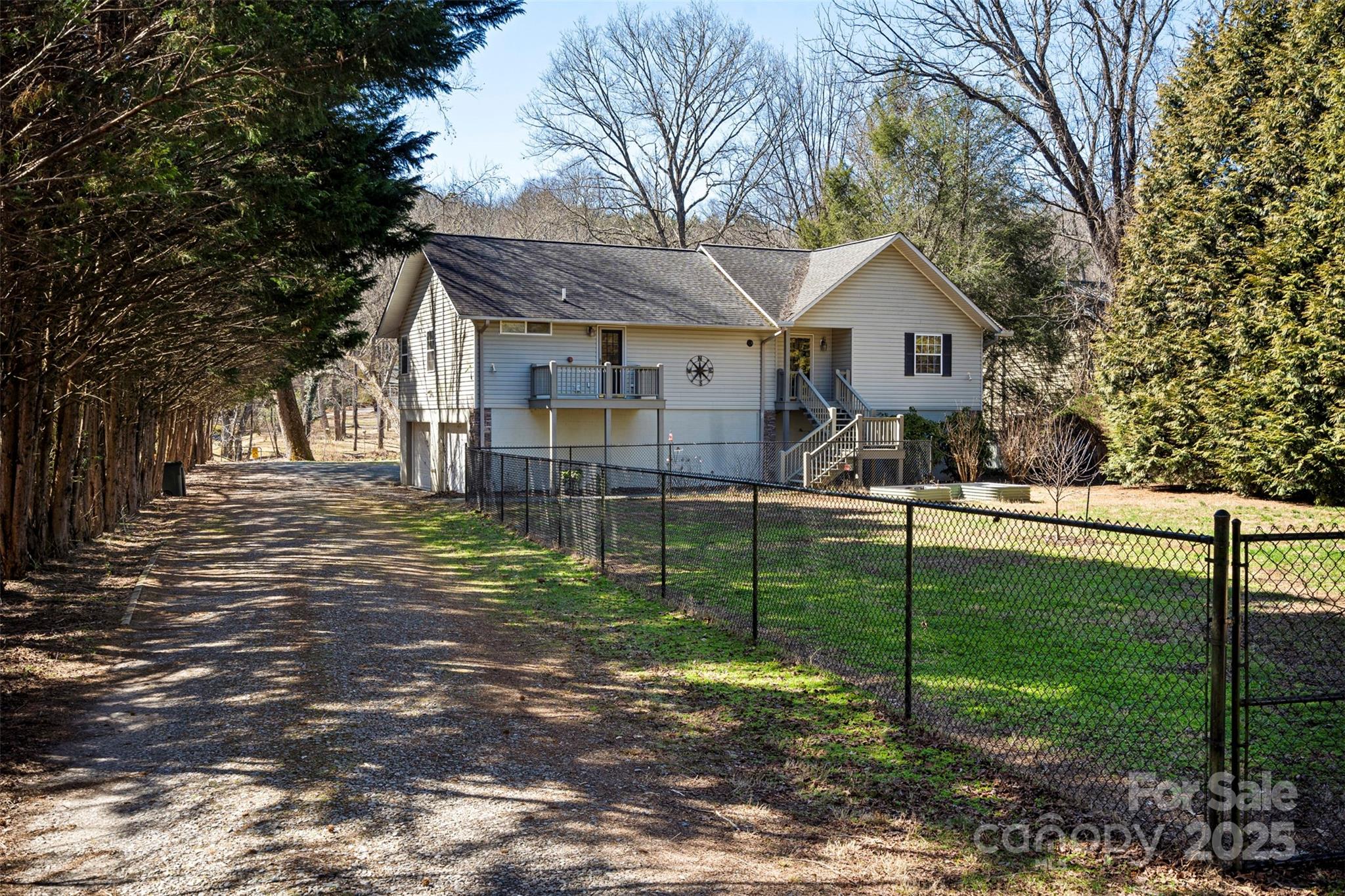 Murphy Real Estate Listings Main Image