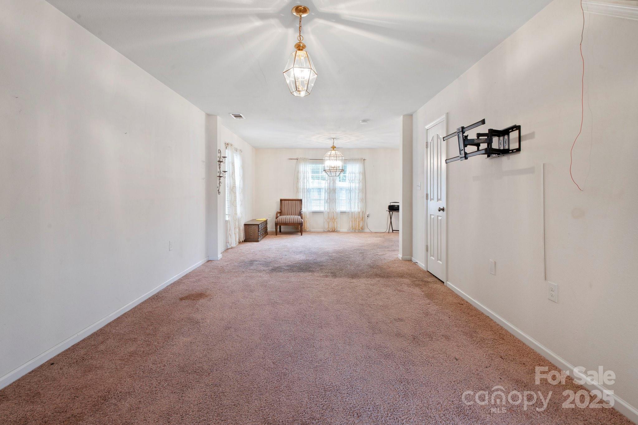 3627 Alexander Forest Drive Property Photo 7