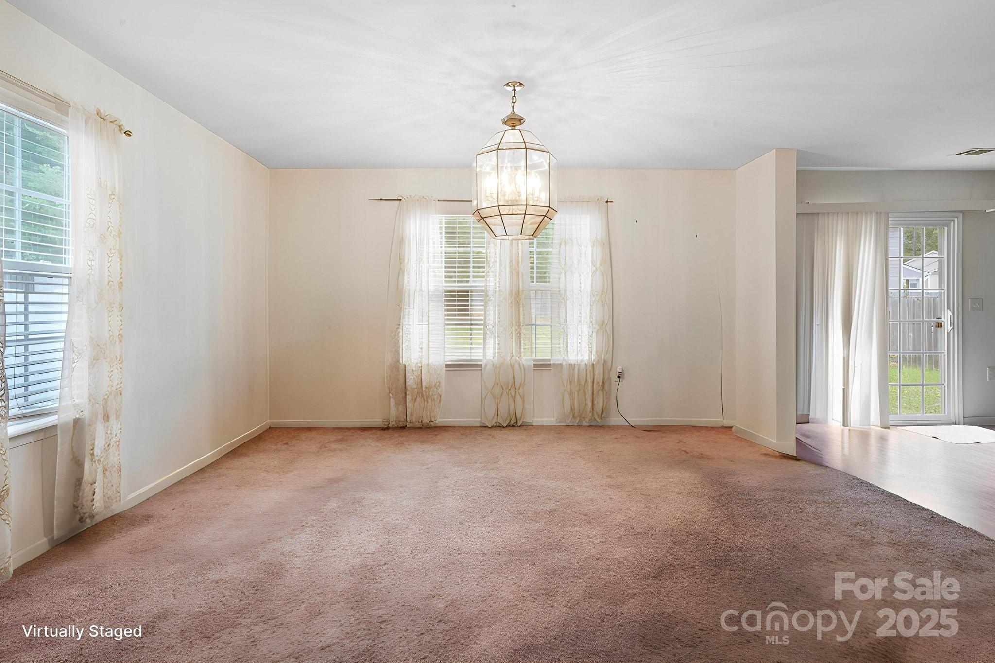 3627 Alexander Forest Drive Property Photo 12