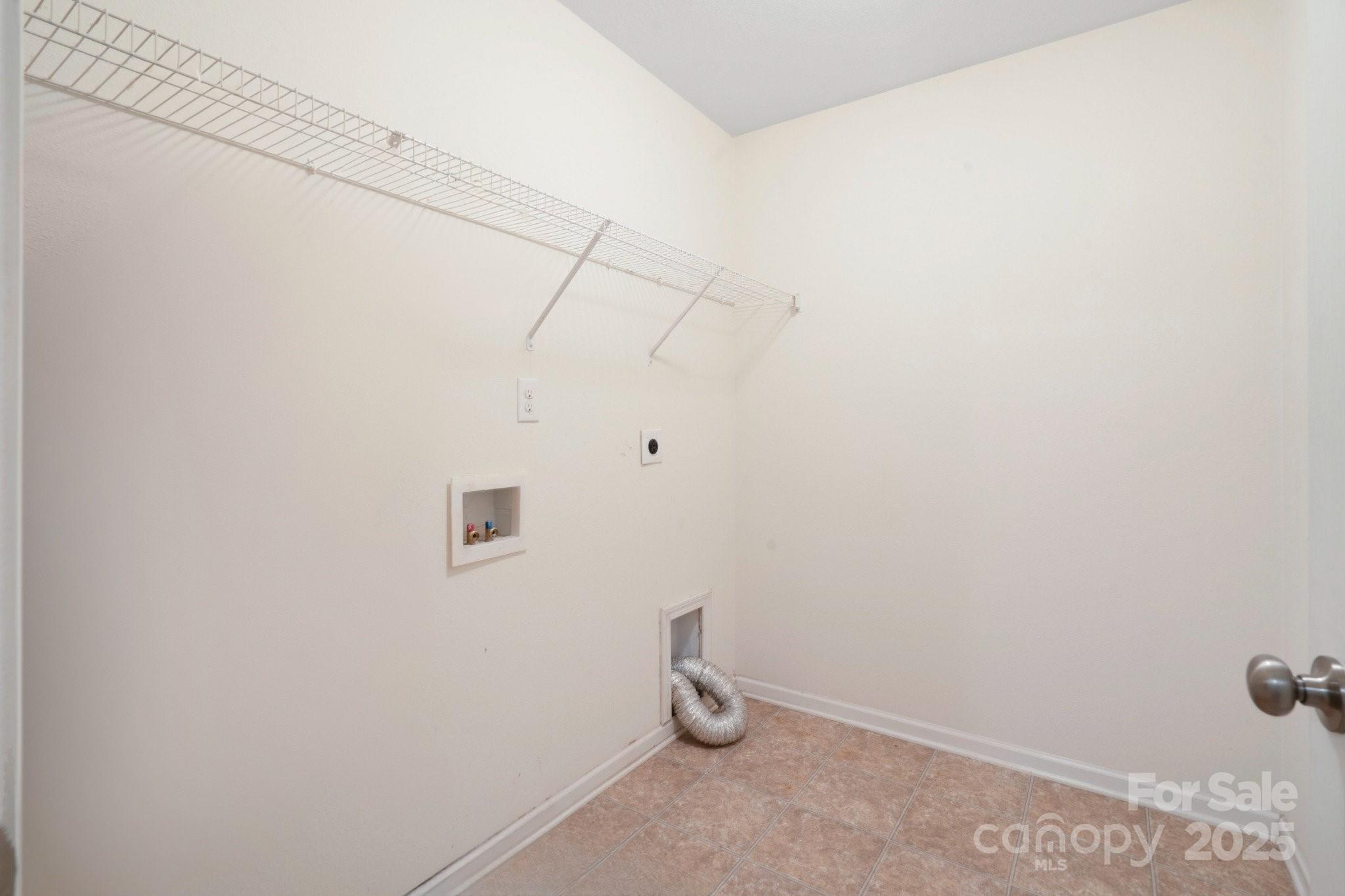 3627 Alexander Forest Drive Property Photo 16