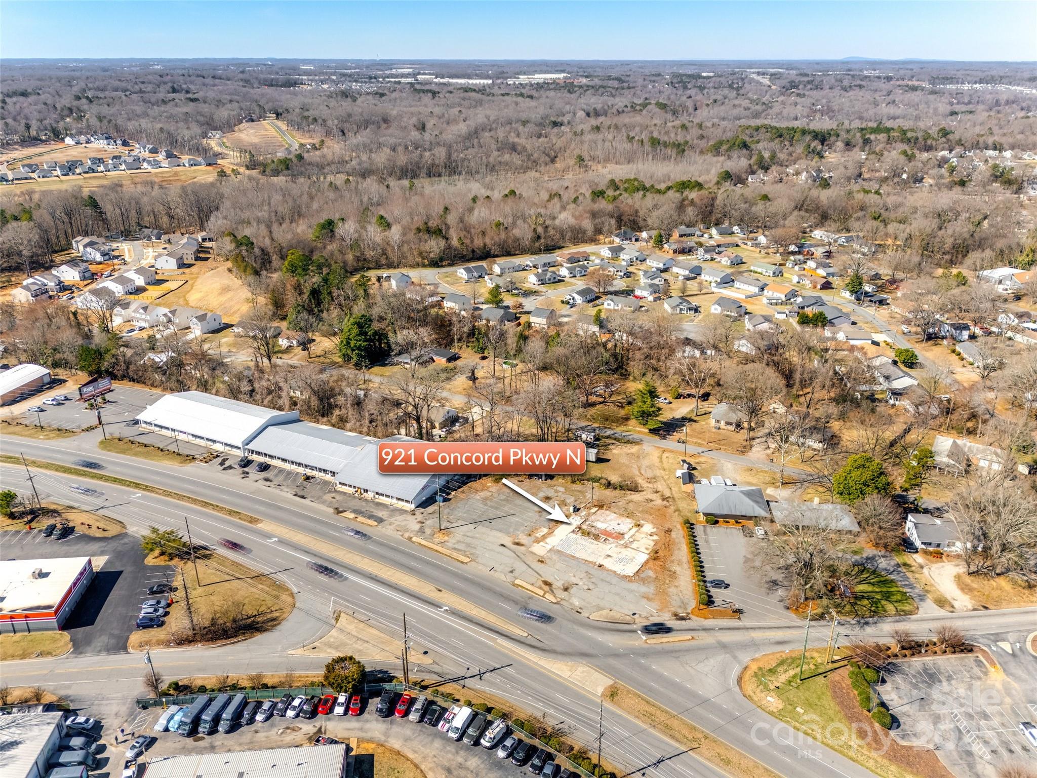 921 Concord Parkway Highway Property Photo 4