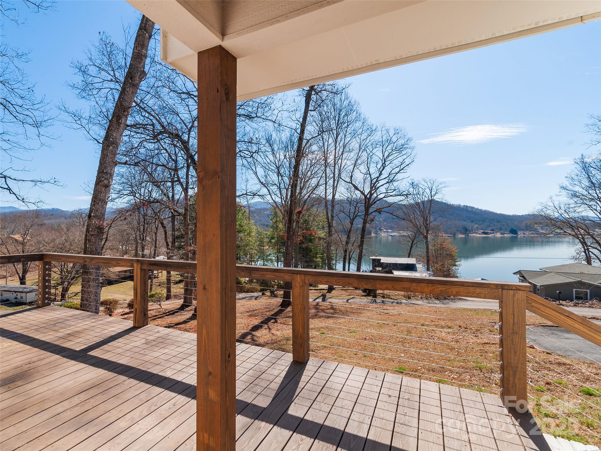 128 Cardinal Lane Property Photo