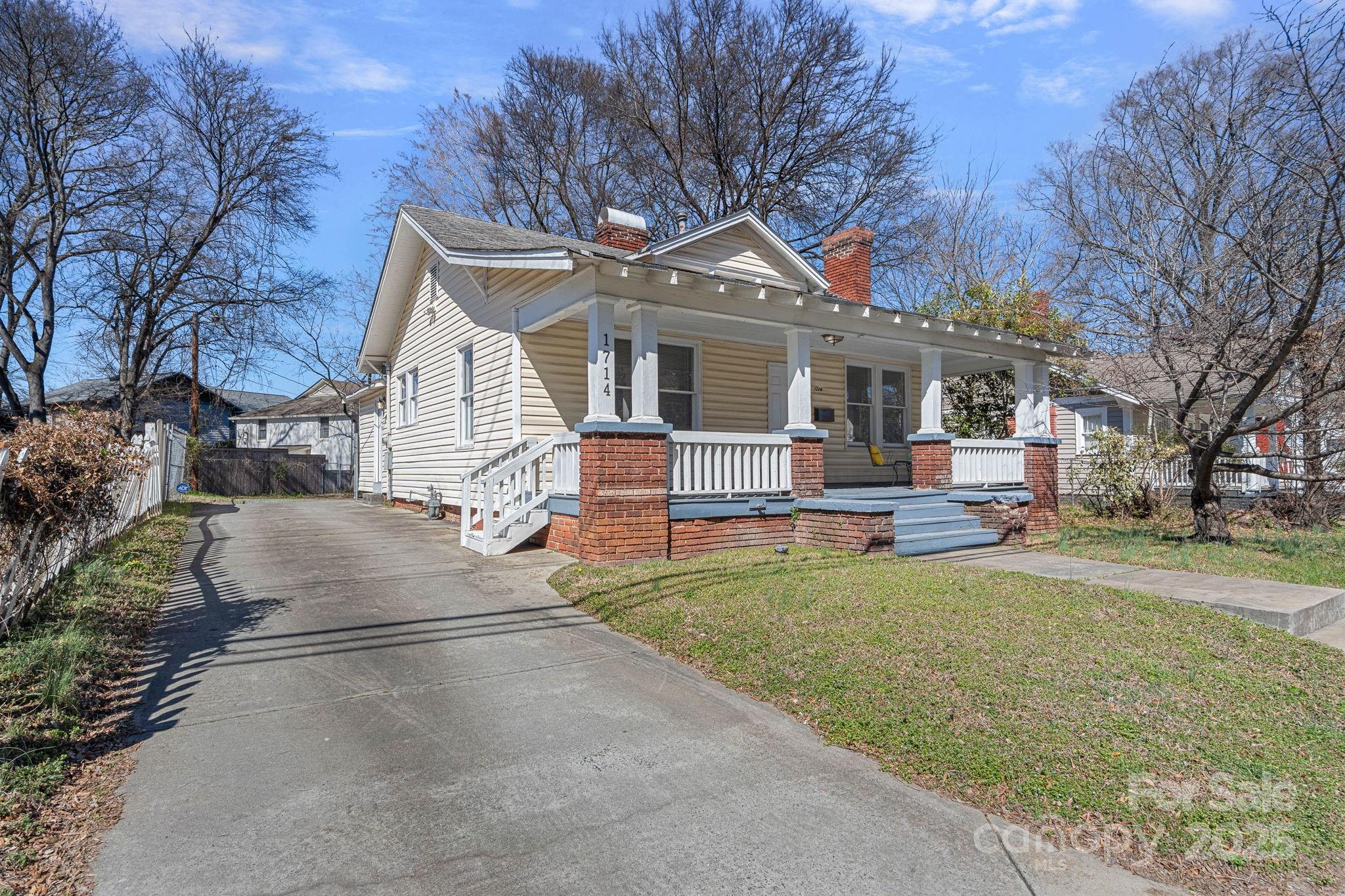 1714 S Tryon Street Property Photo