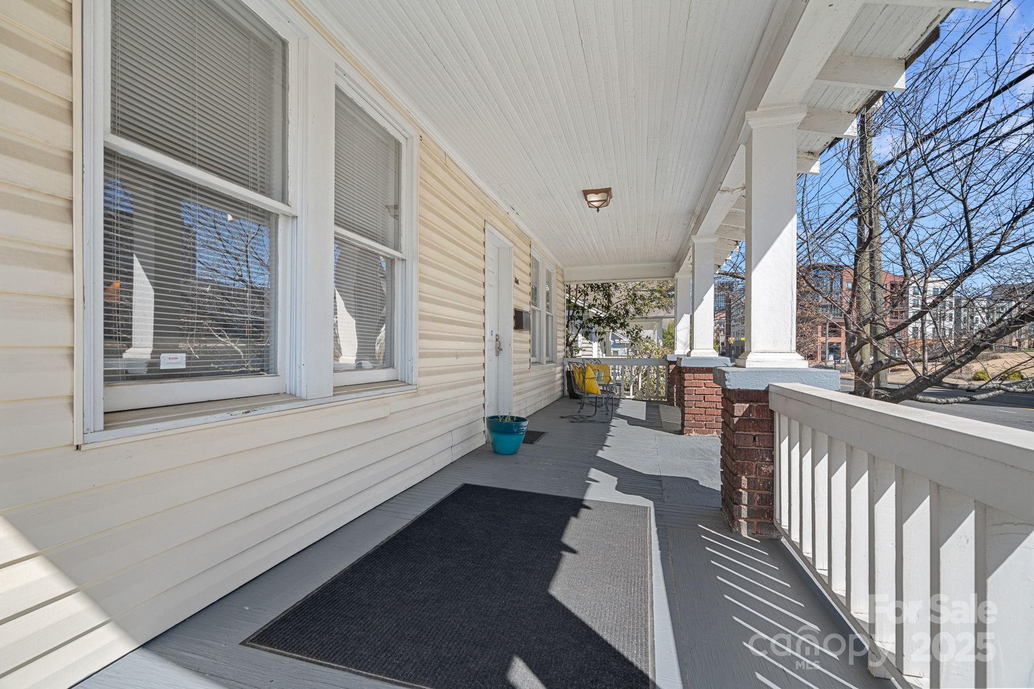 1714 S Tryon Street Property Photo 8