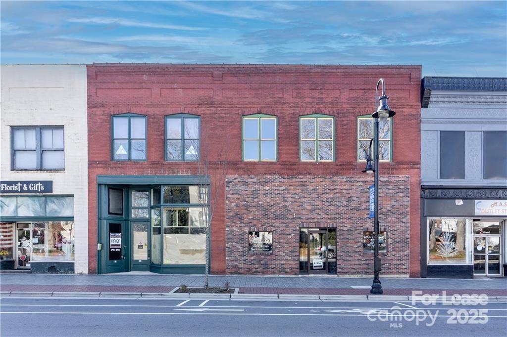 23 E A Street B Property Photo 2