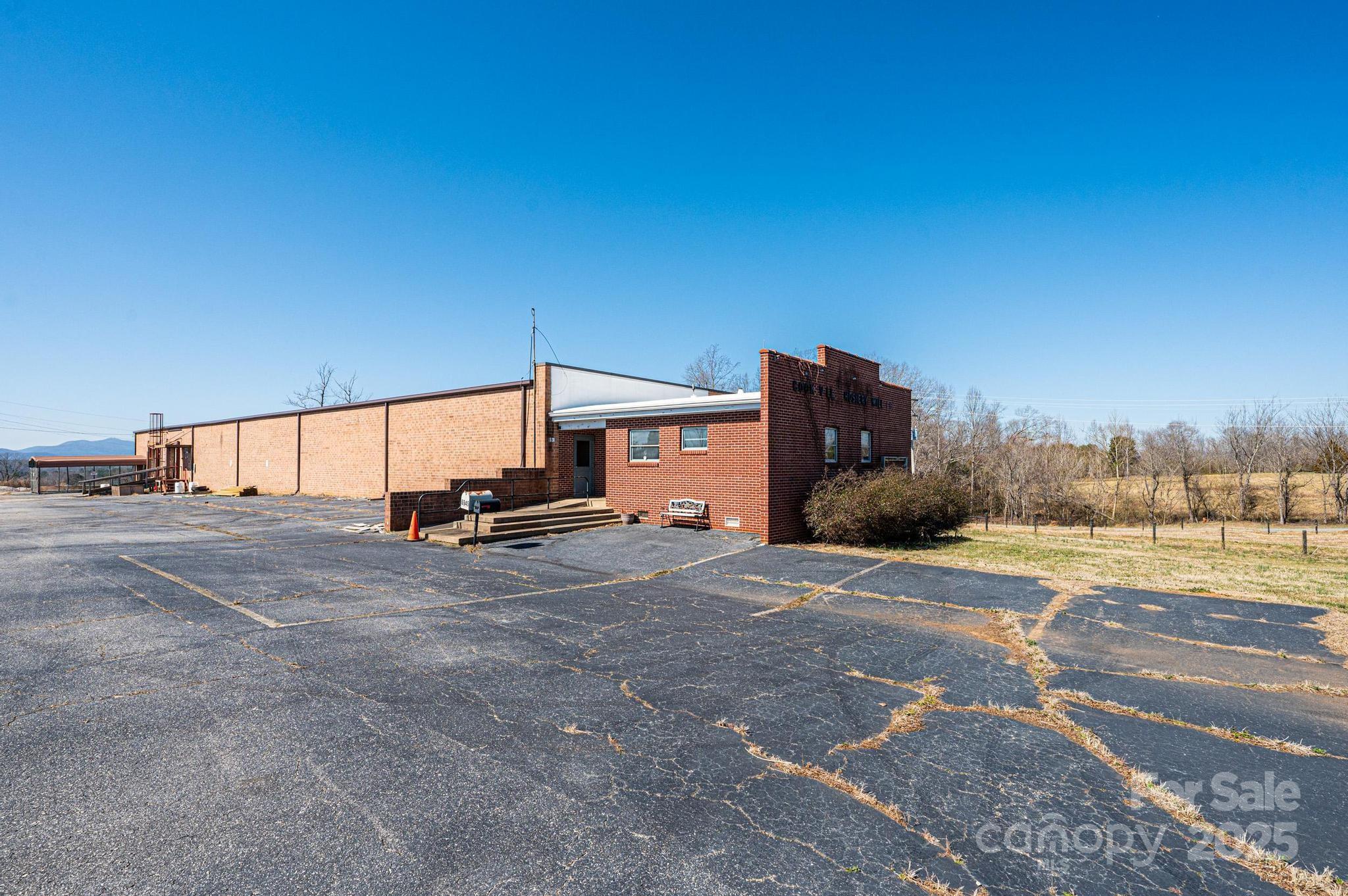 6949 Old Shelby Road Property Photo 3