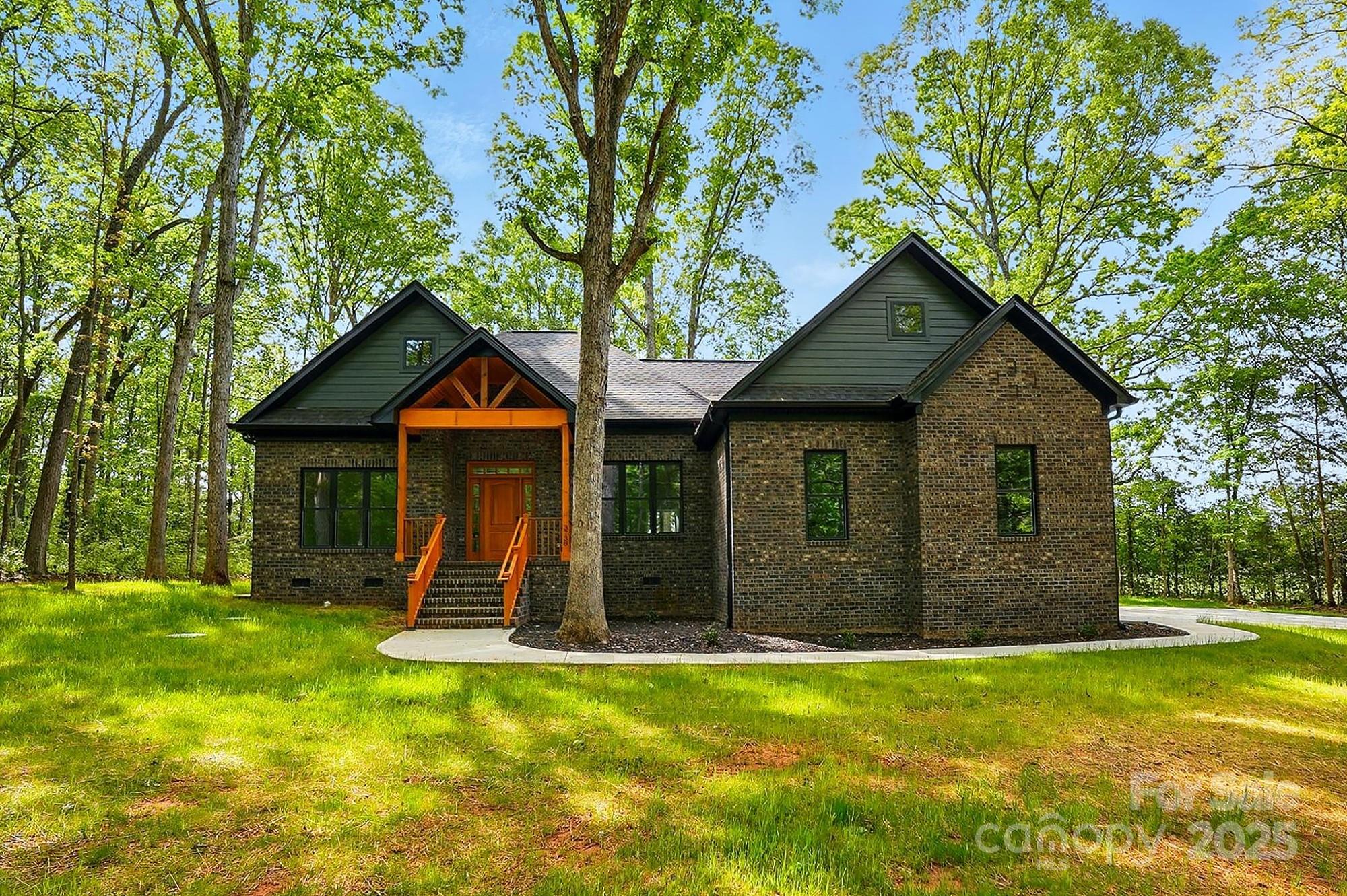 3738 Glen Arbor Drive Property Photo