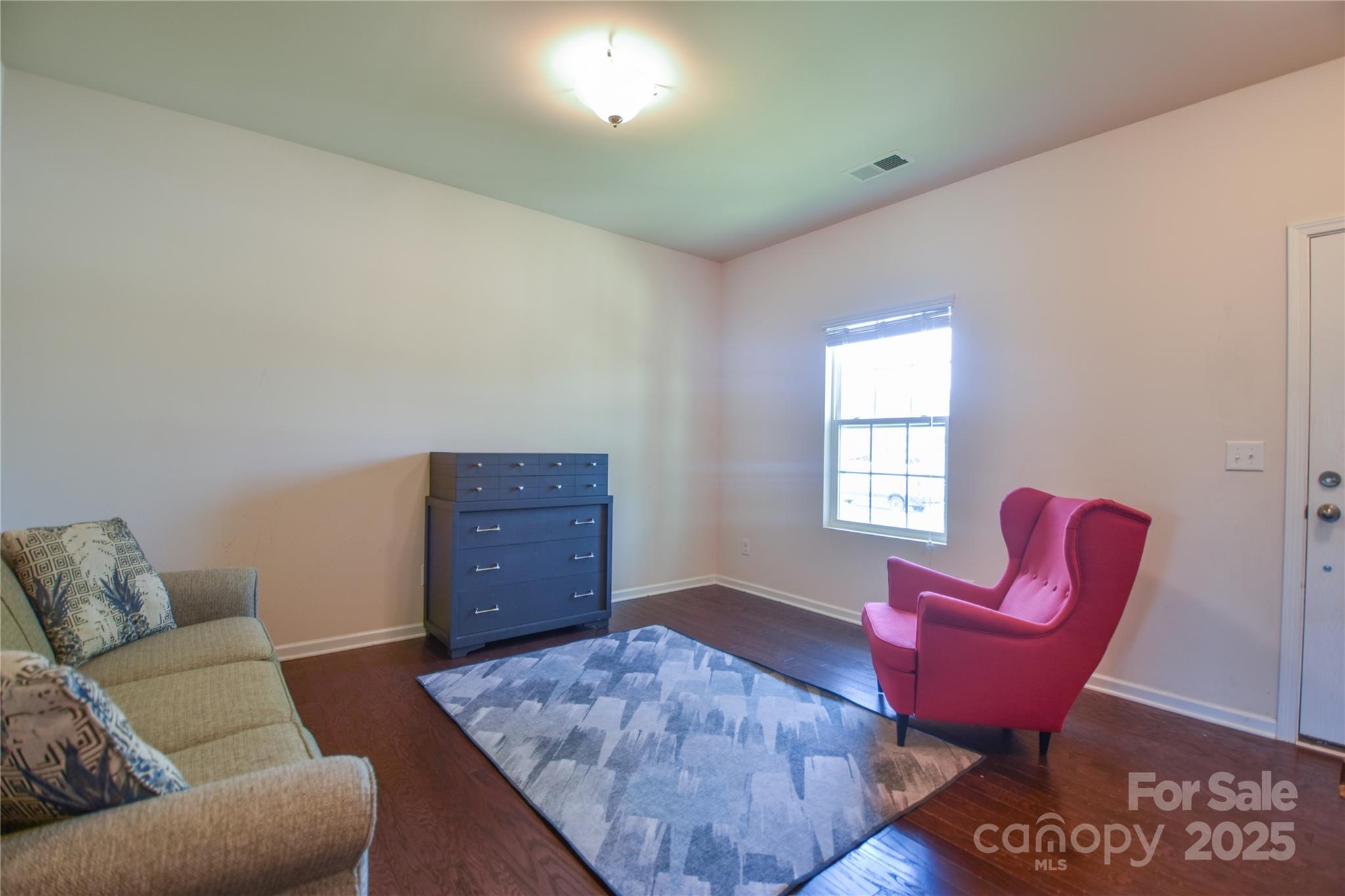 173 Glastonbury Drive Property Photo 6