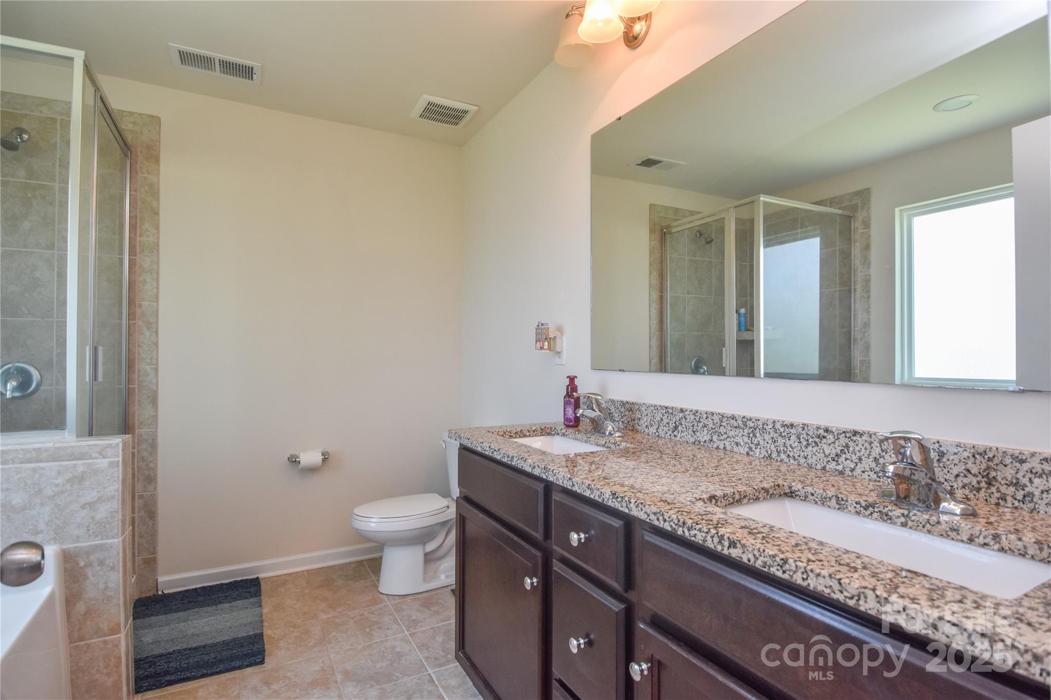 173 Glastonbury Drive Property Photo 21