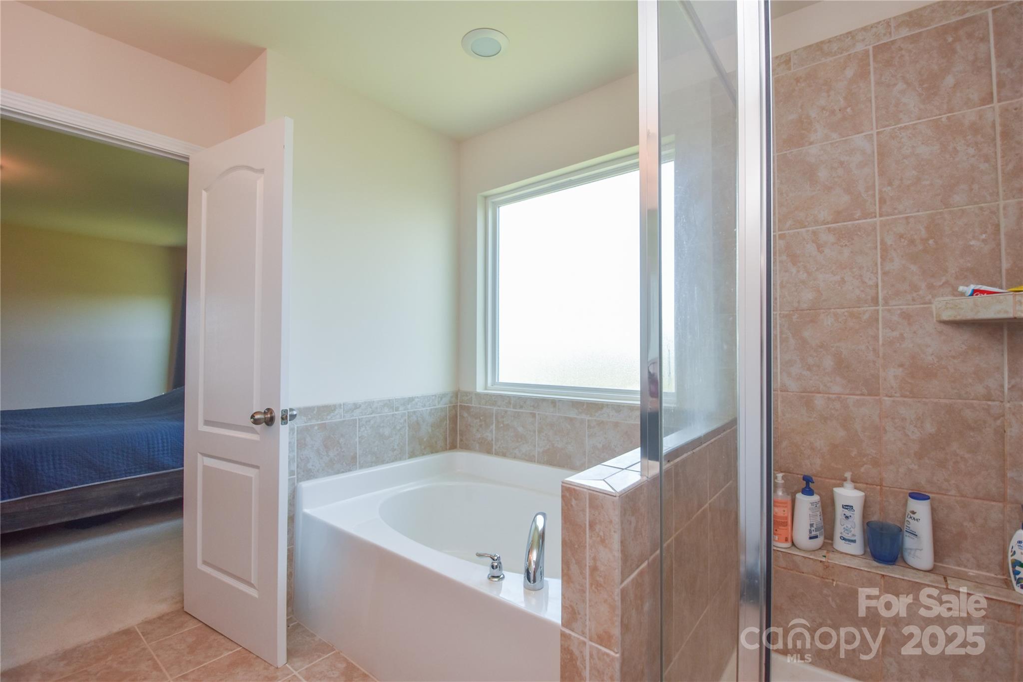 173 Glastonbury Drive Property Photo 22