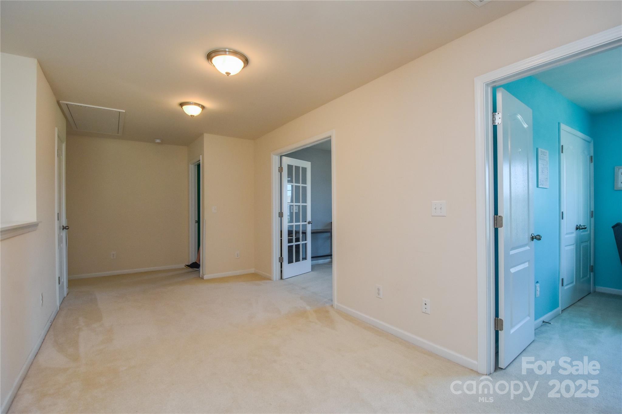 173 Glastonbury Drive Property Photo 23