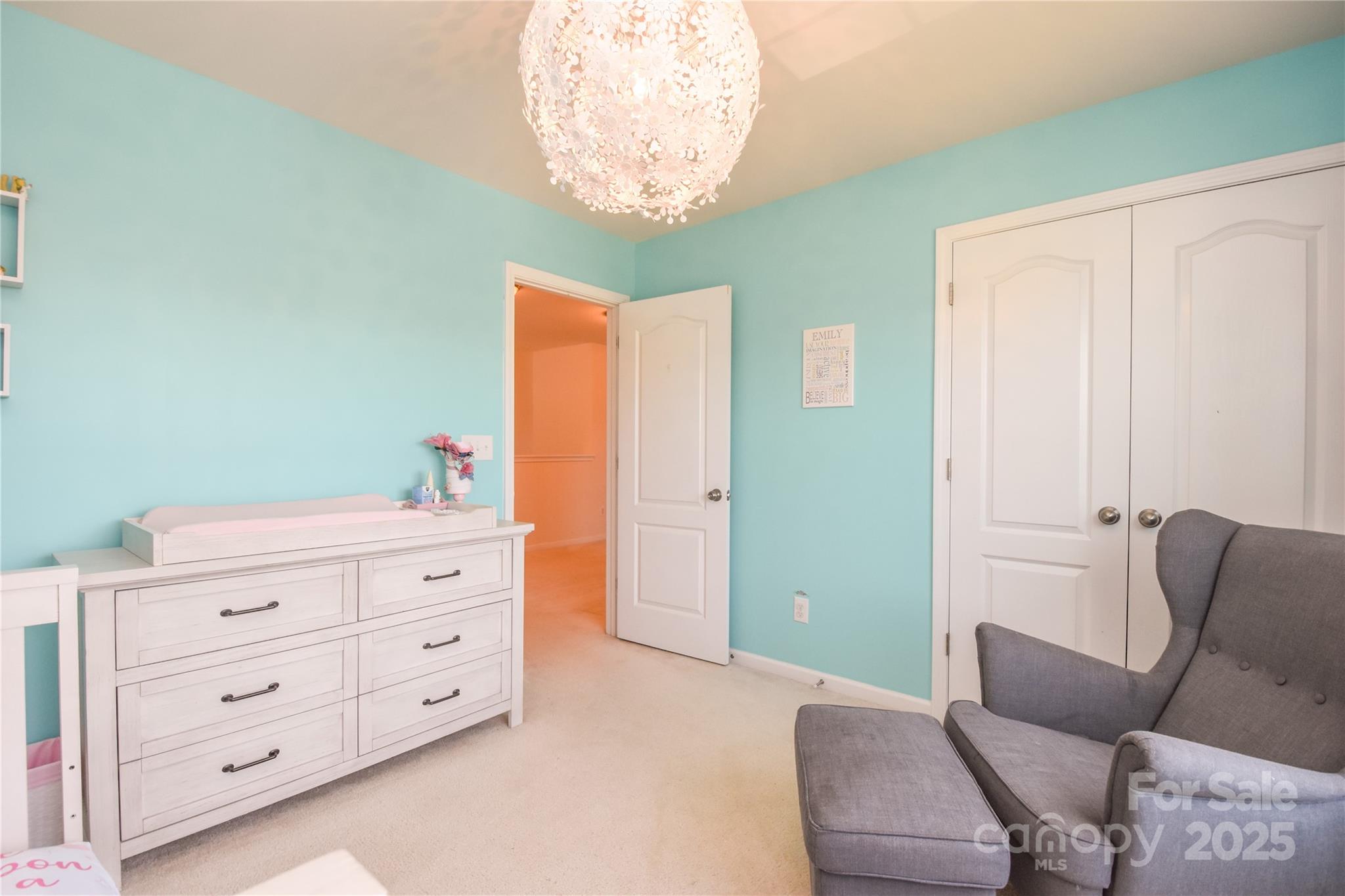 173 Glastonbury Drive Property Photo 28