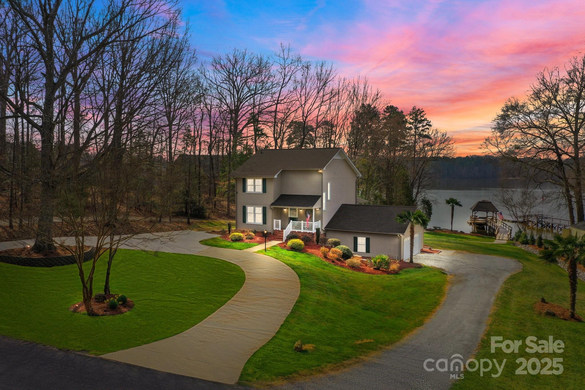 520 Mainsail Road Property Photo