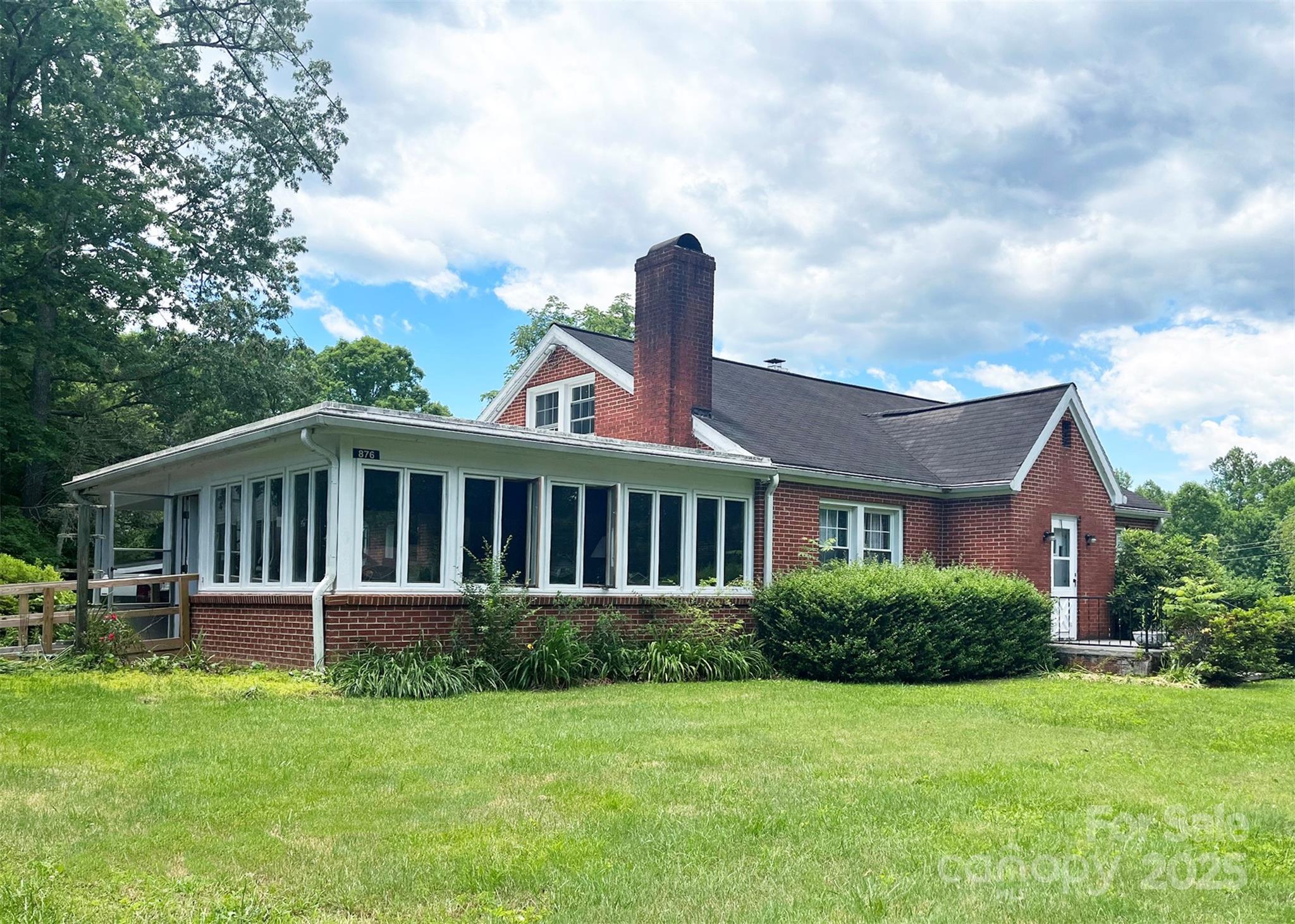 876 Old Fort Sugar Hill Road Property Photo