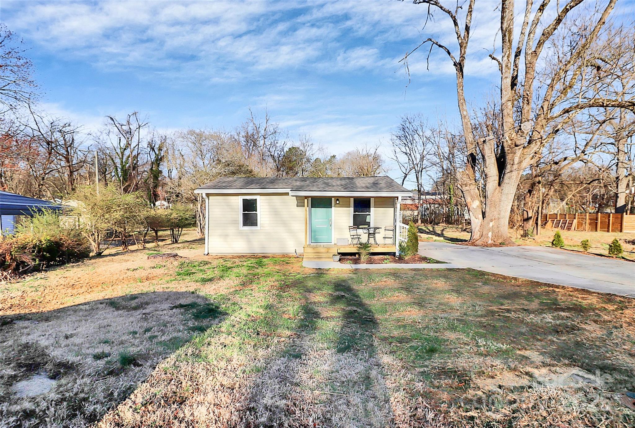 1061 Gaither Place Property Photo 3