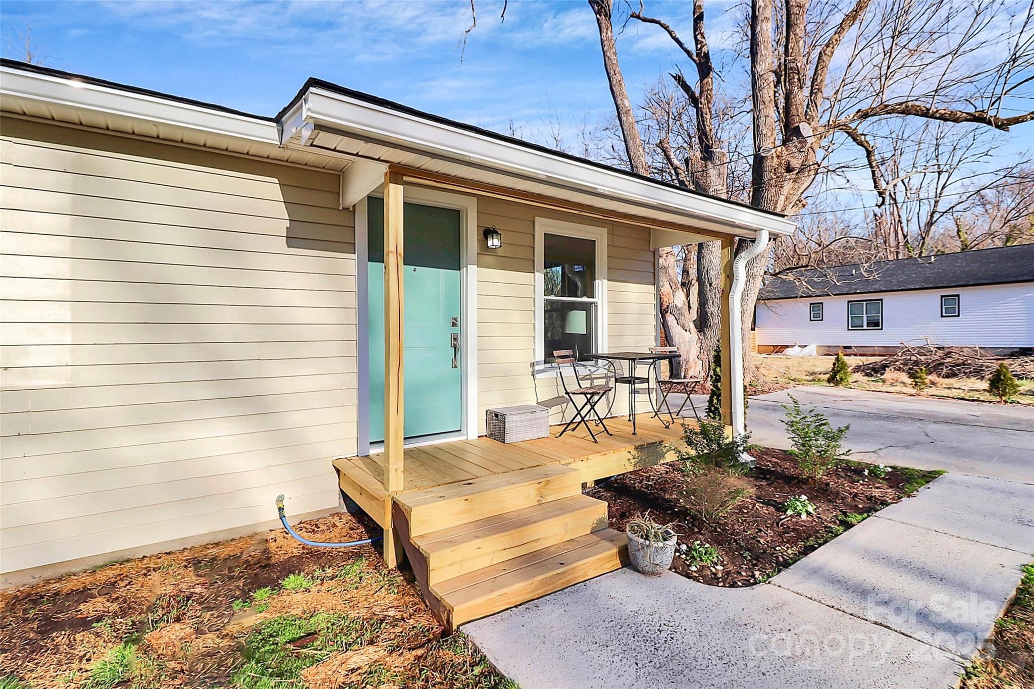 1061 Gaither Place Property Photo 8