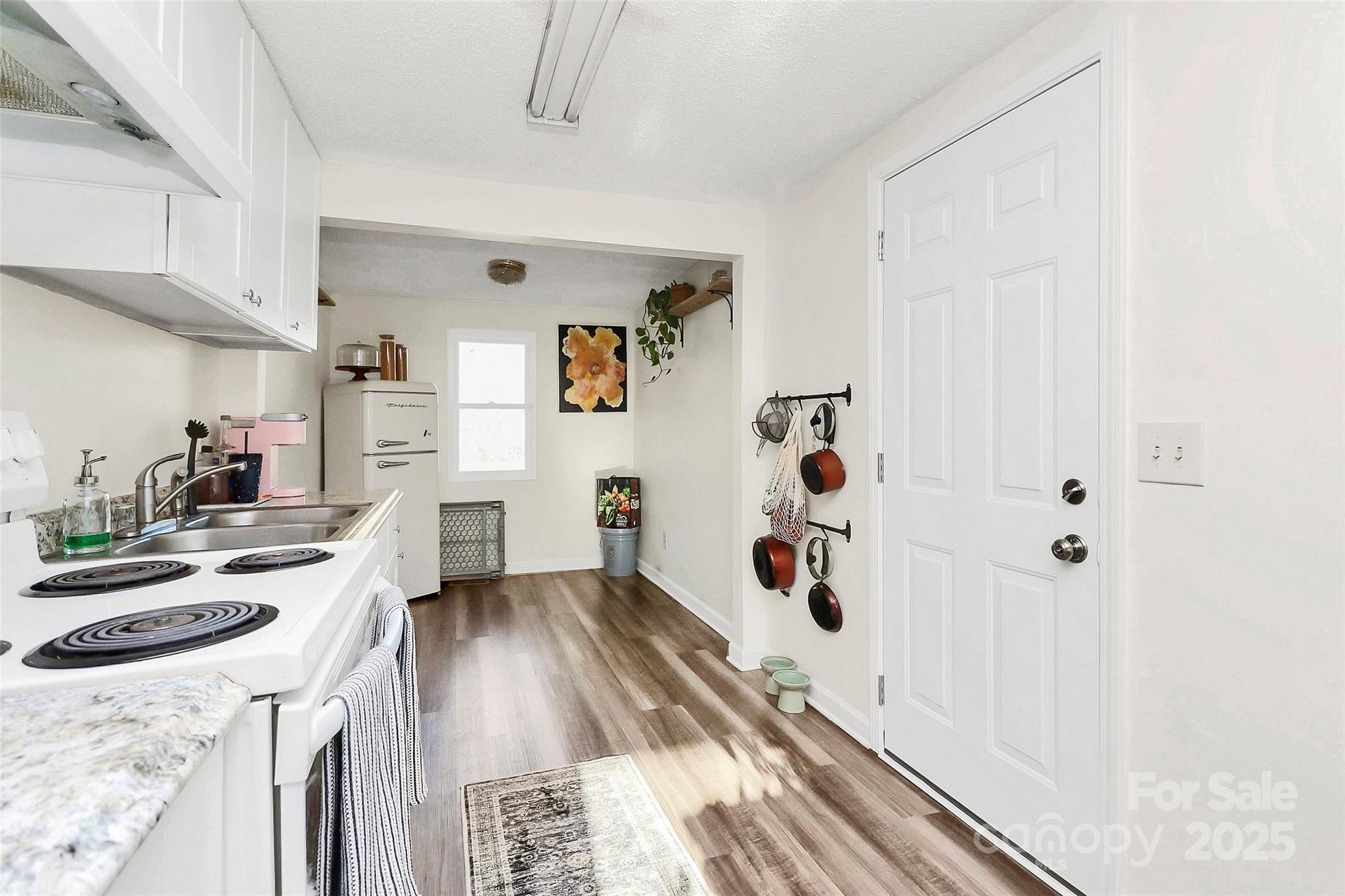 1061 Gaither Place Property Photo 17