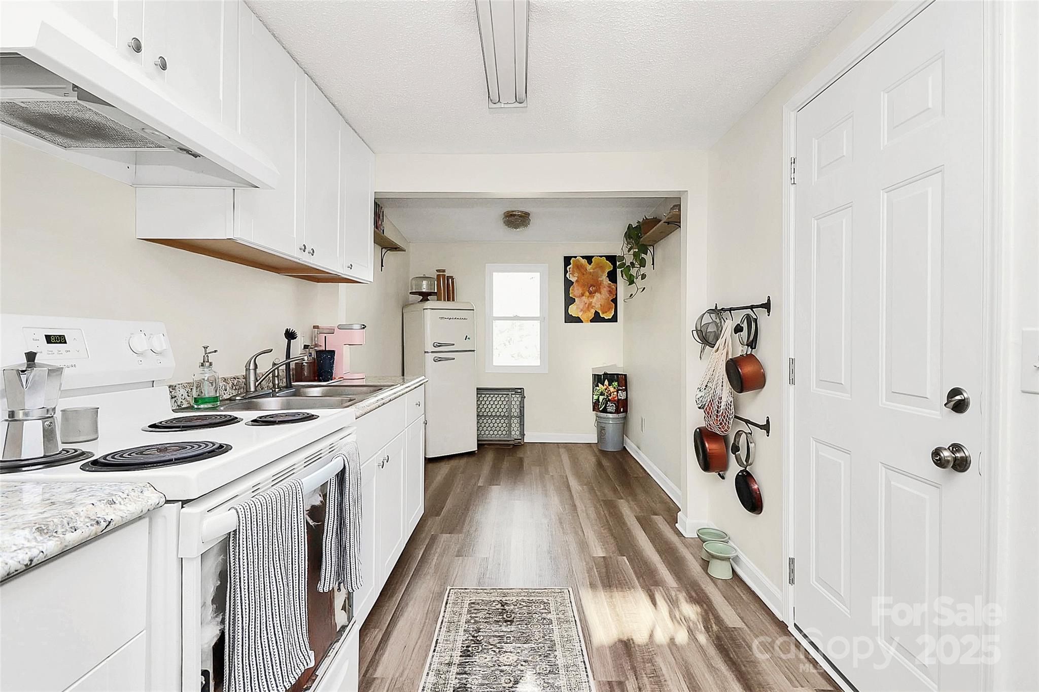 1061 Gaither Place Property Photo 18