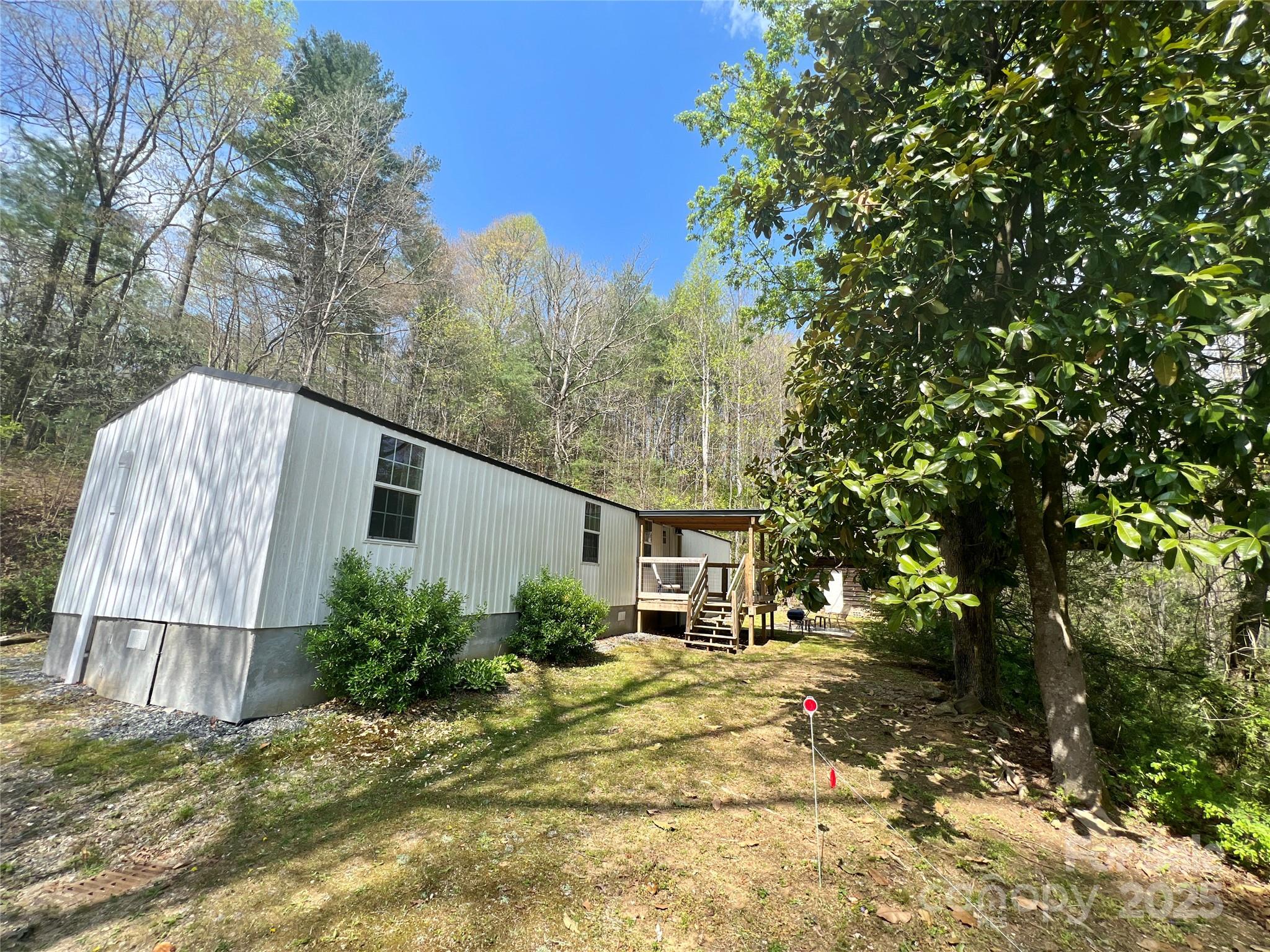 1019 Hudlin Gap Road Property Photo