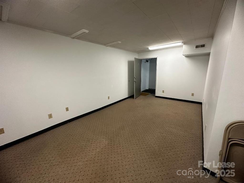 111 E Charlotte Avenue J Property Photo 3