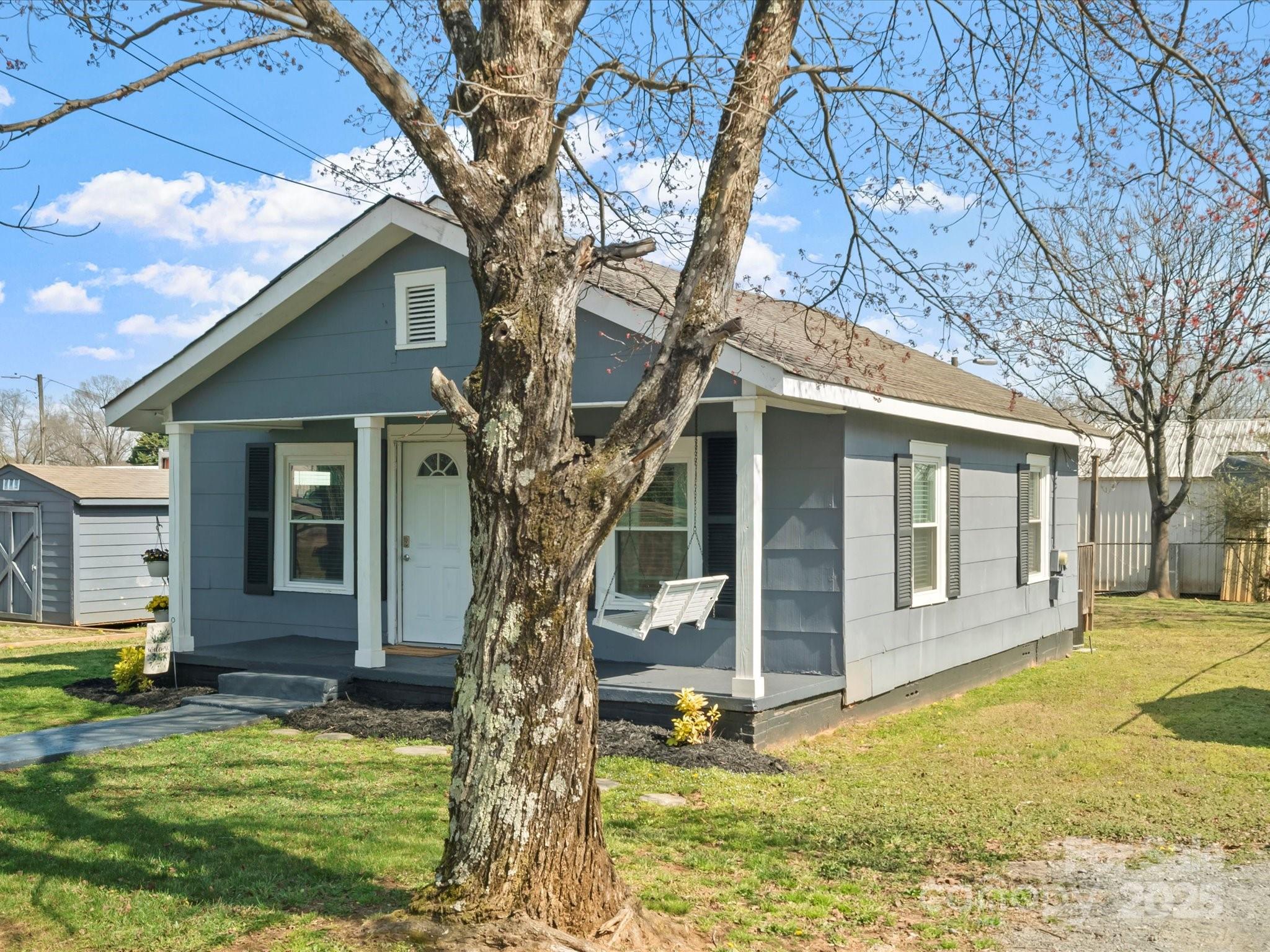 125 Ashe Street Property Photo