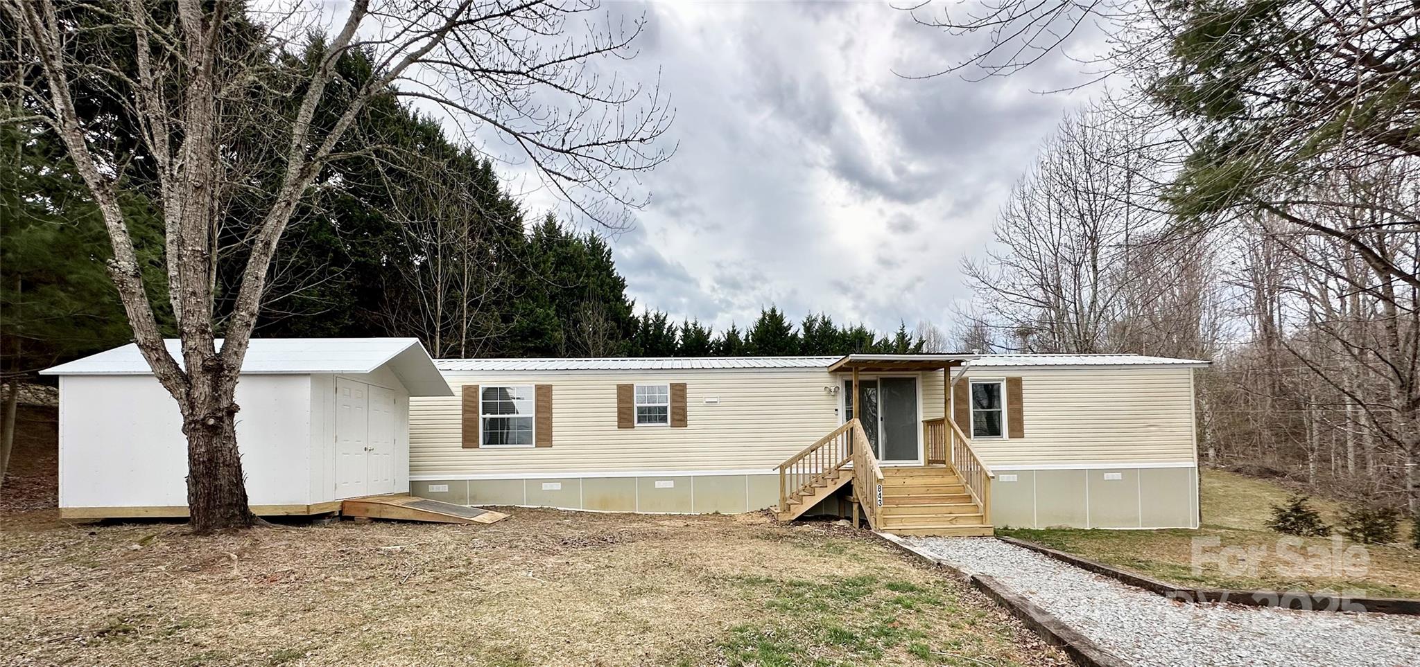 843 Deep Gap Loop Road Property Photo