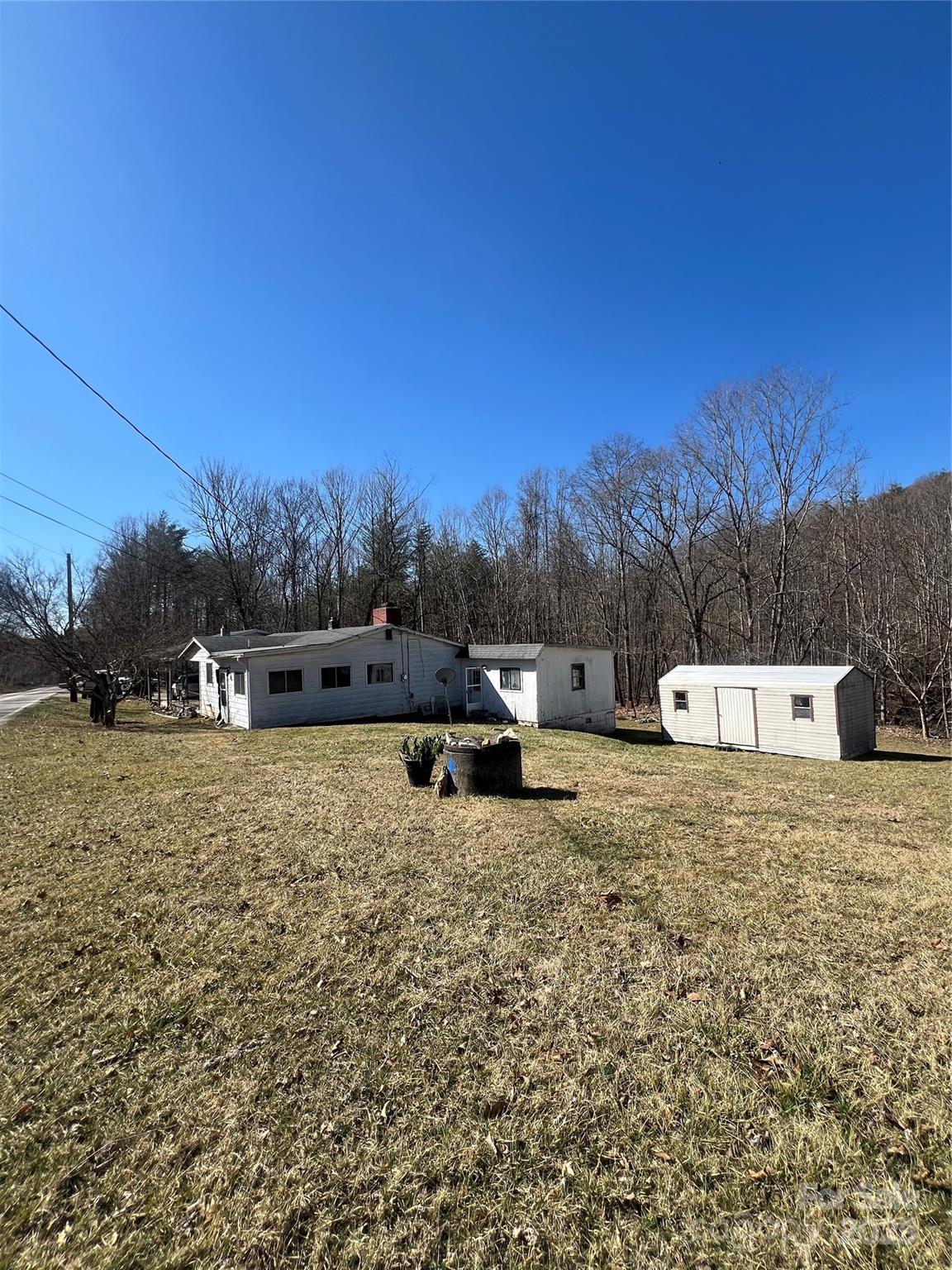 1381 Bear Creek Road Property Photo