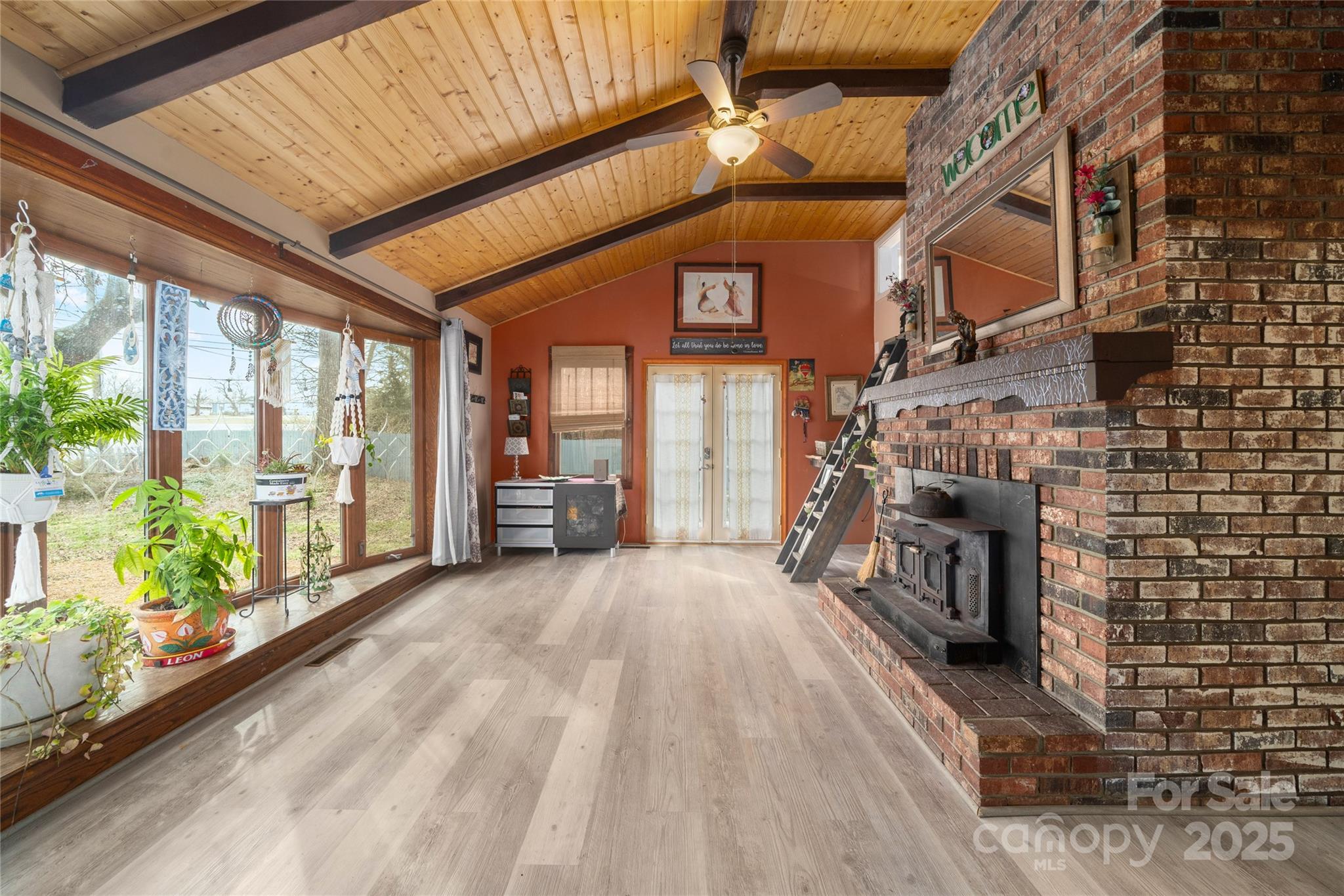 850 Old Sunset Hill Road Property Photo