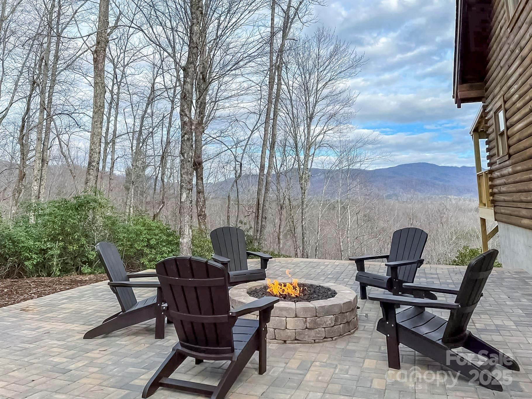 227 Sweetbriar Road Property Photo 6