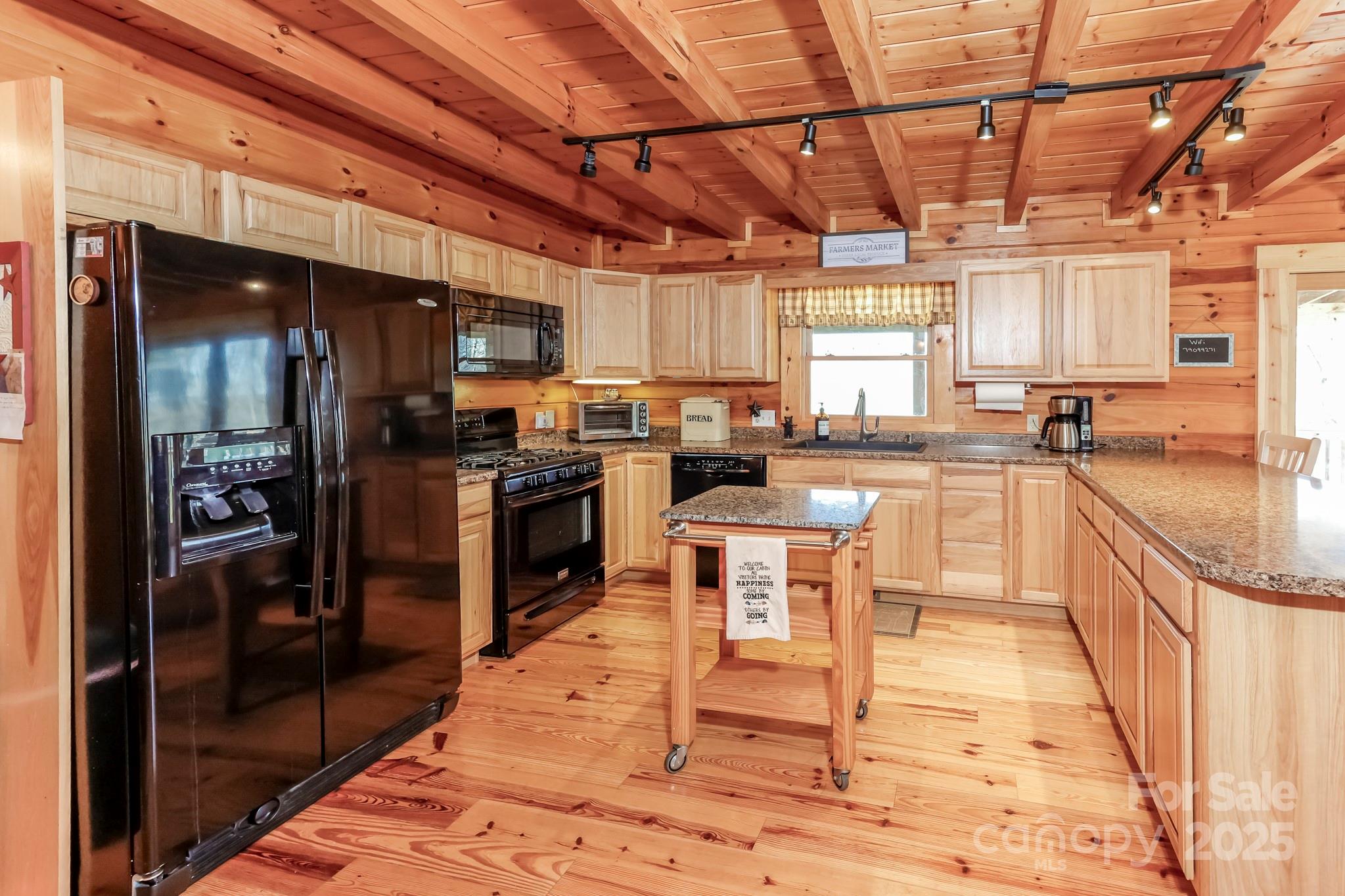 227 Sweetbriar Road Property Photo 21